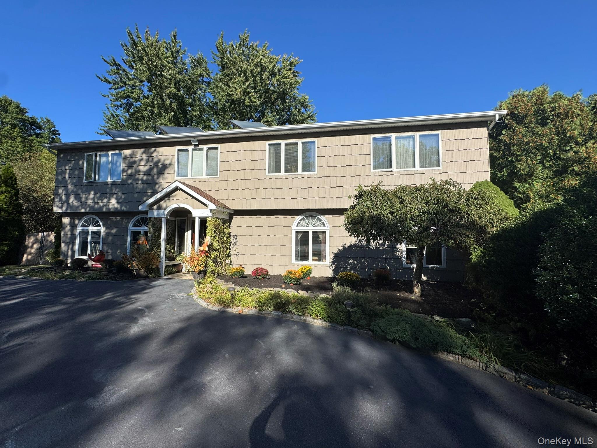 7 Kingston Road, Mount Sinai, NY 11766