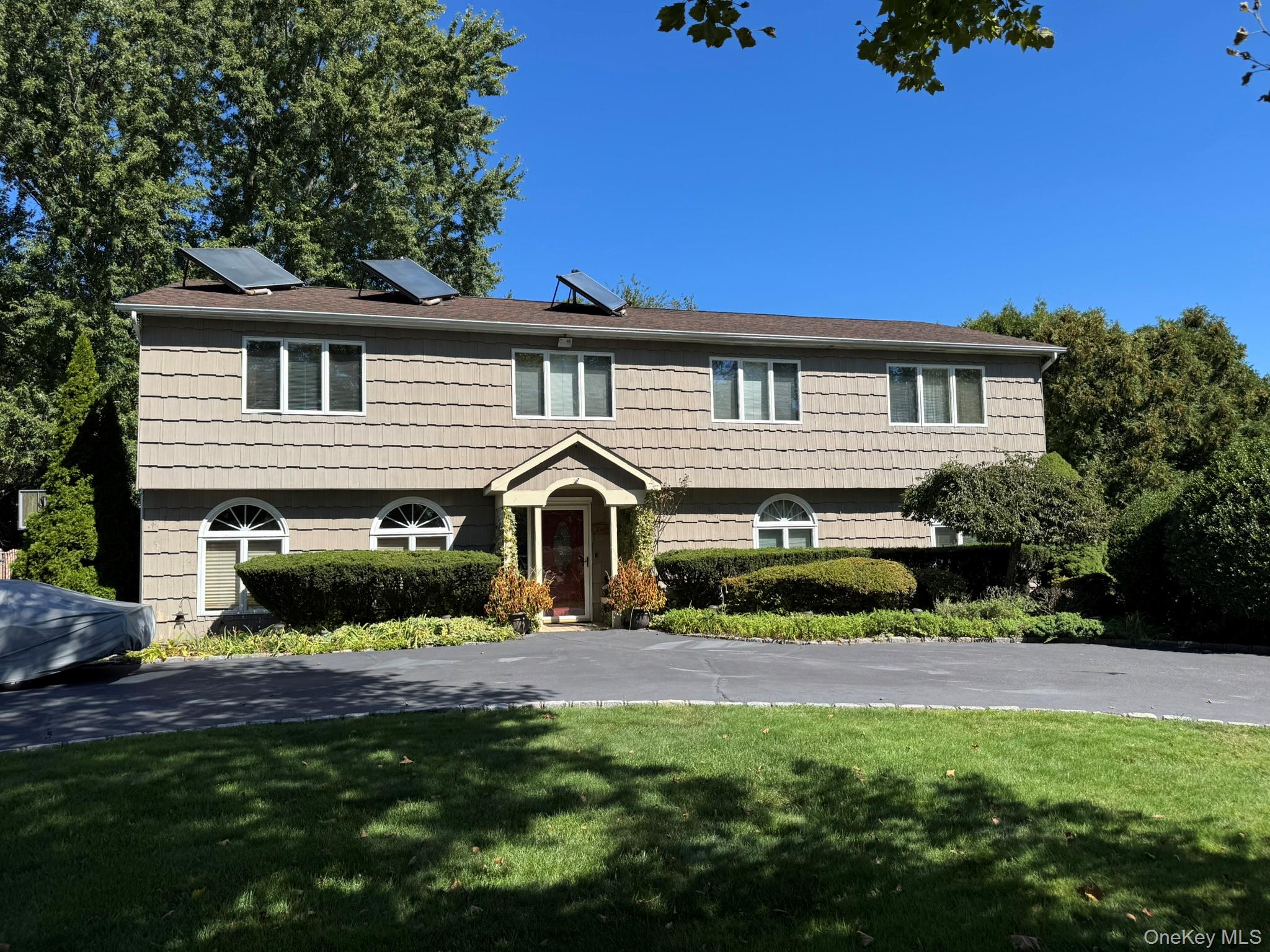 7 Kingston Road, Mount Sinai, NY 11766