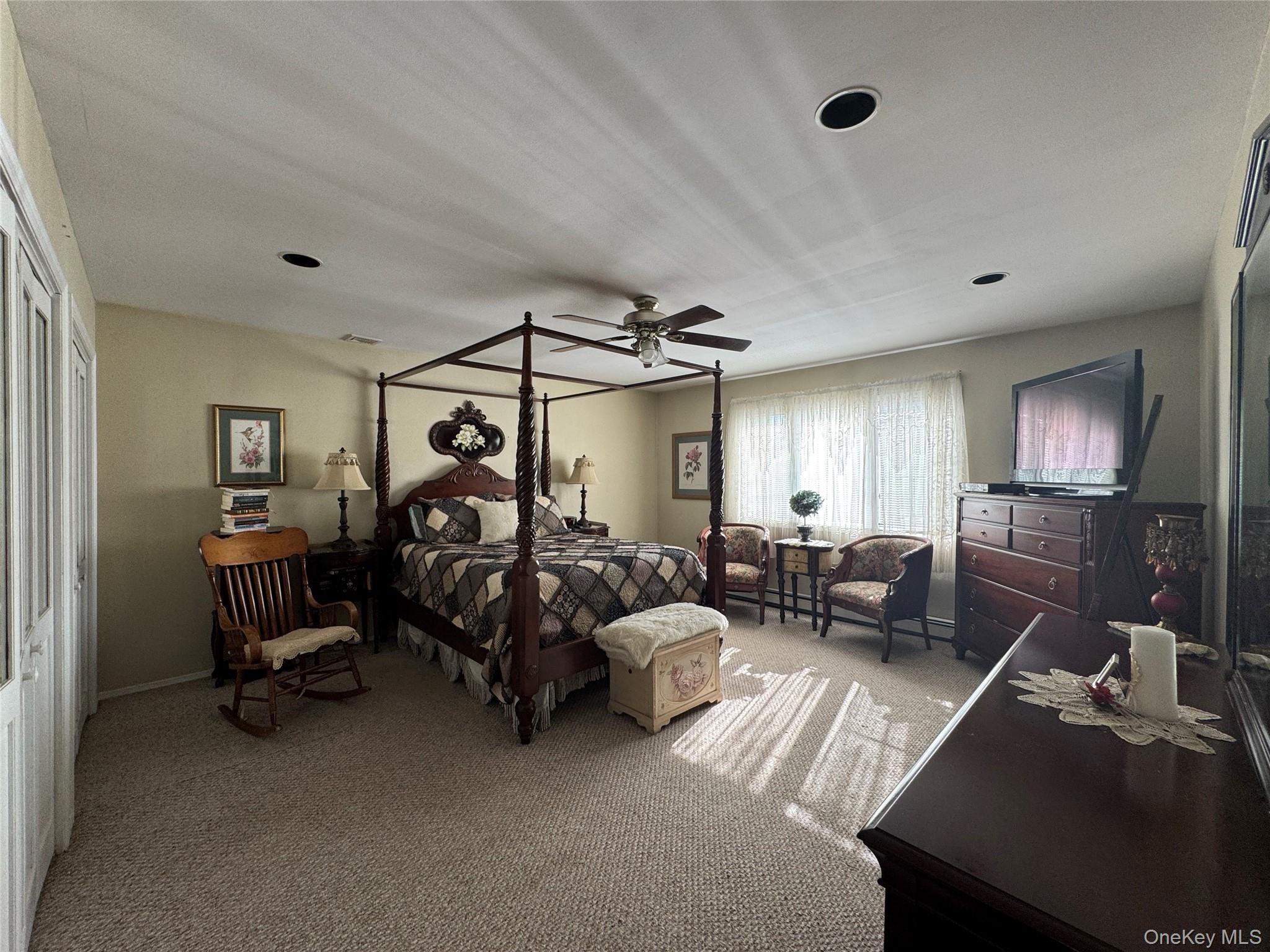 7 Kingston Road, Mount Sinai, NY 11766