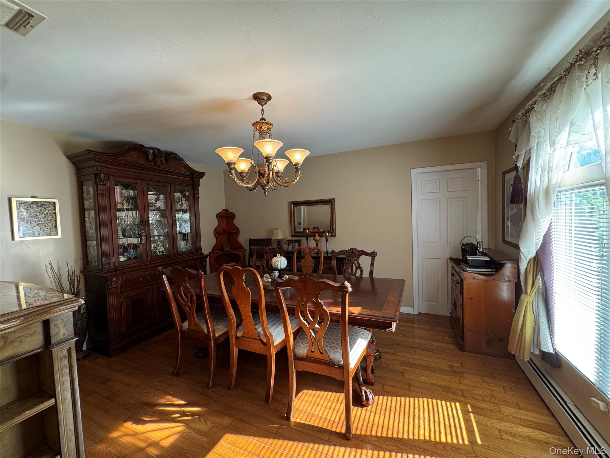 7 Kingston Road, Mount Sinai, NY 11766