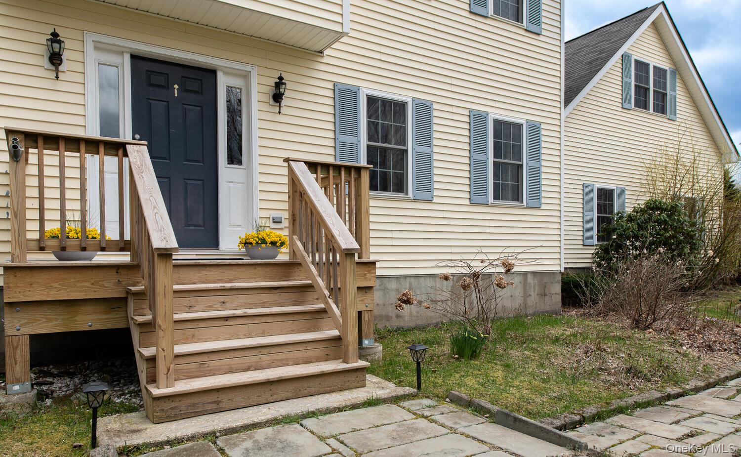 848 Route 216, Poughquag, NY 12570