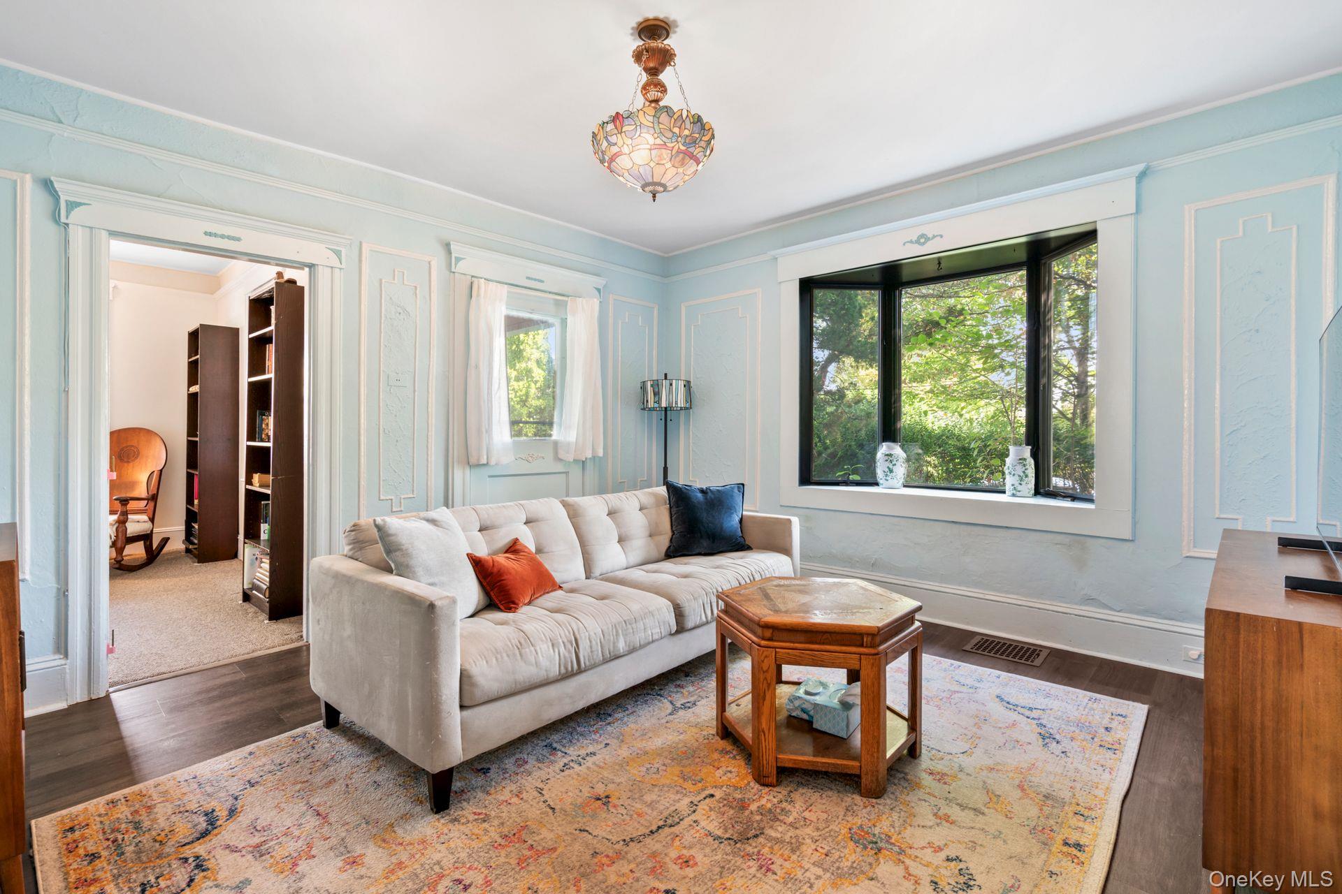 86 Elm Street, Huntington, NY 11743