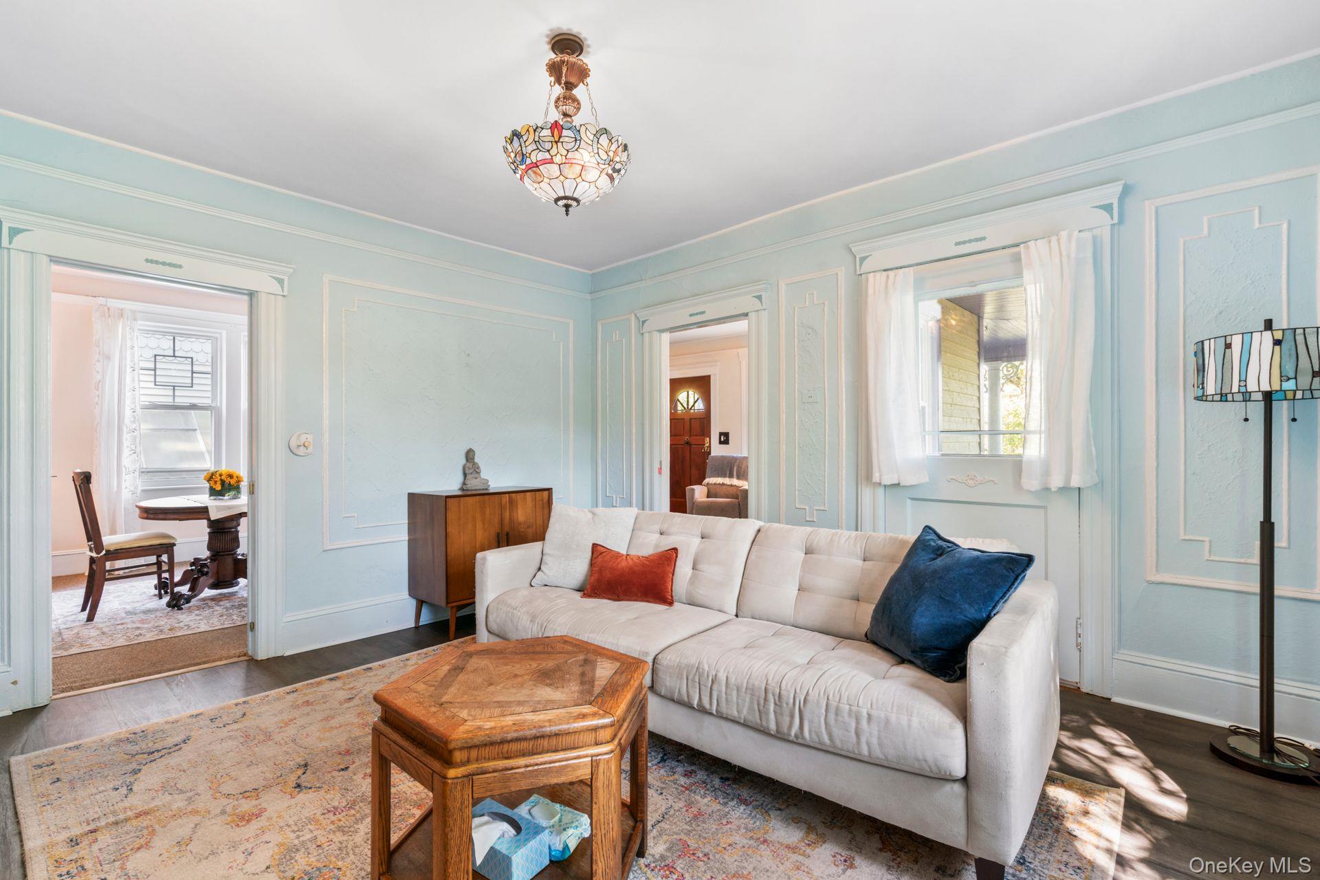 86 Elm Street, Huntington, NY 11743