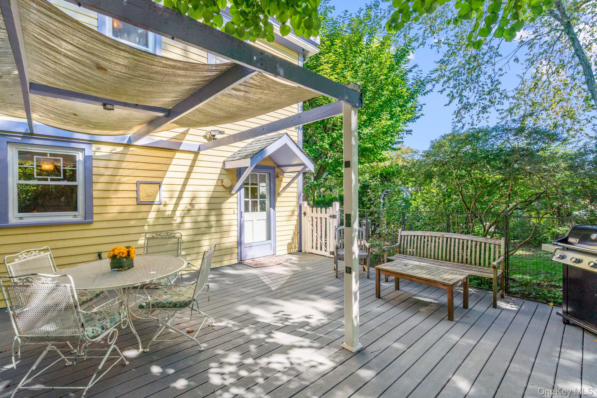 86 Elm Street, Huntington, NY 11743