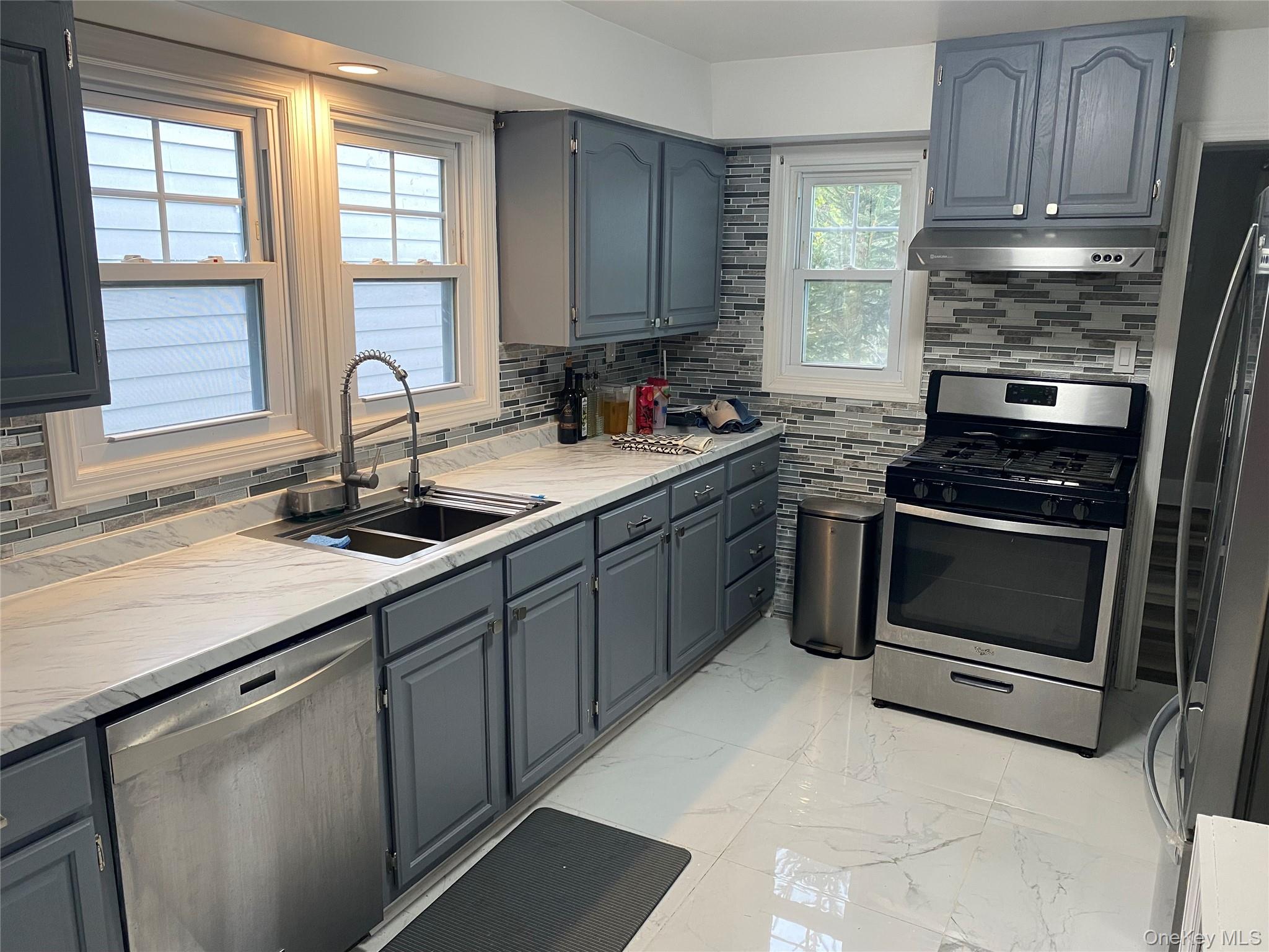 7 Woods Place, Middletown, NY 10940