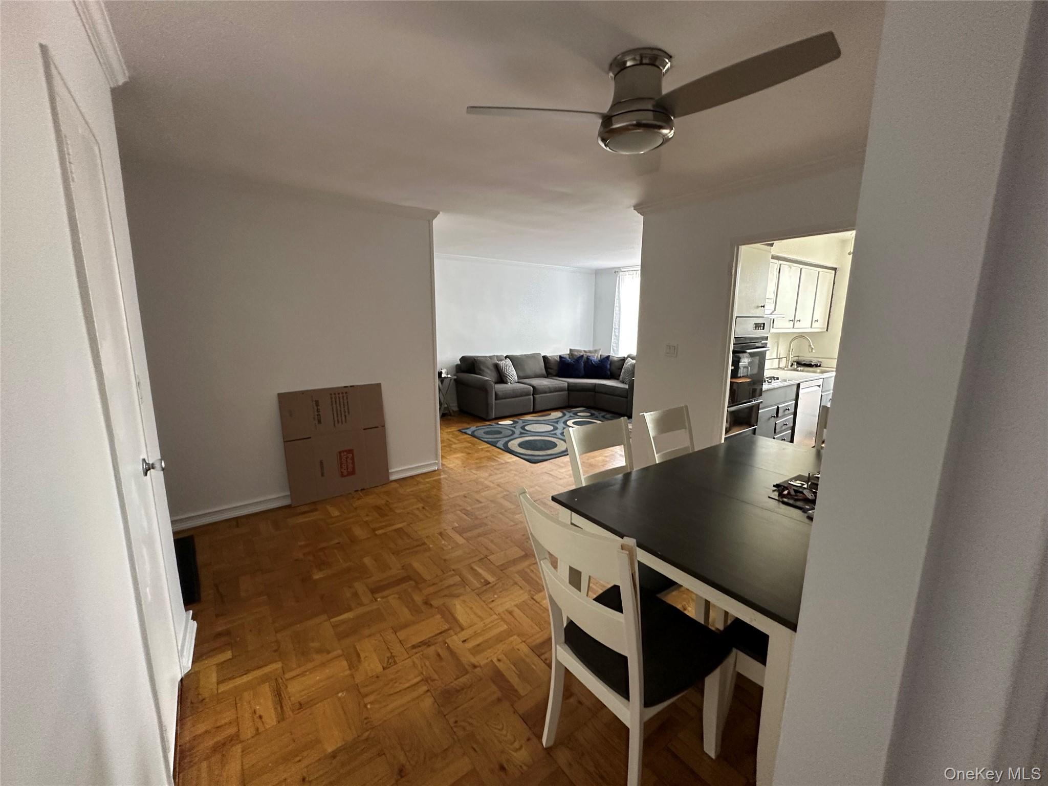 60 Hempstead Avenue # 1O, Lynbrook, NY 11563