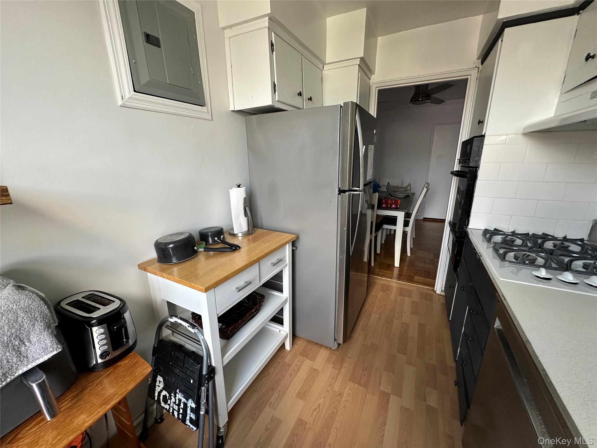 60 Hempstead Avenue # 1O, Lynbrook, NY 11563