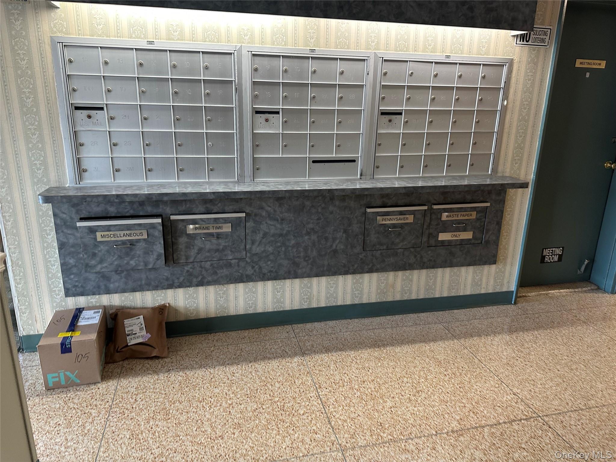 60 Hempstead Avenue # 1O, Lynbrook, NY 11563