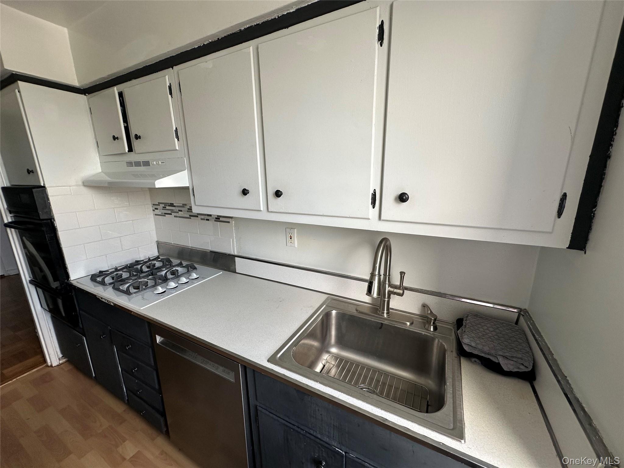 60 Hempstead Avenue # 1O, Lynbrook, NY 11563