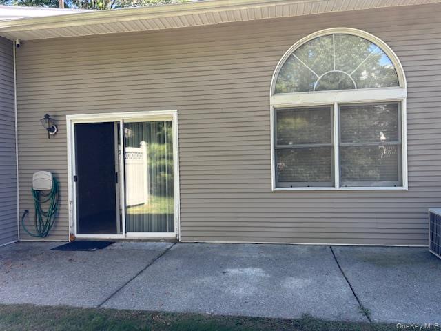 35 Deer Crossing Drive, Fishkill, NY 12524