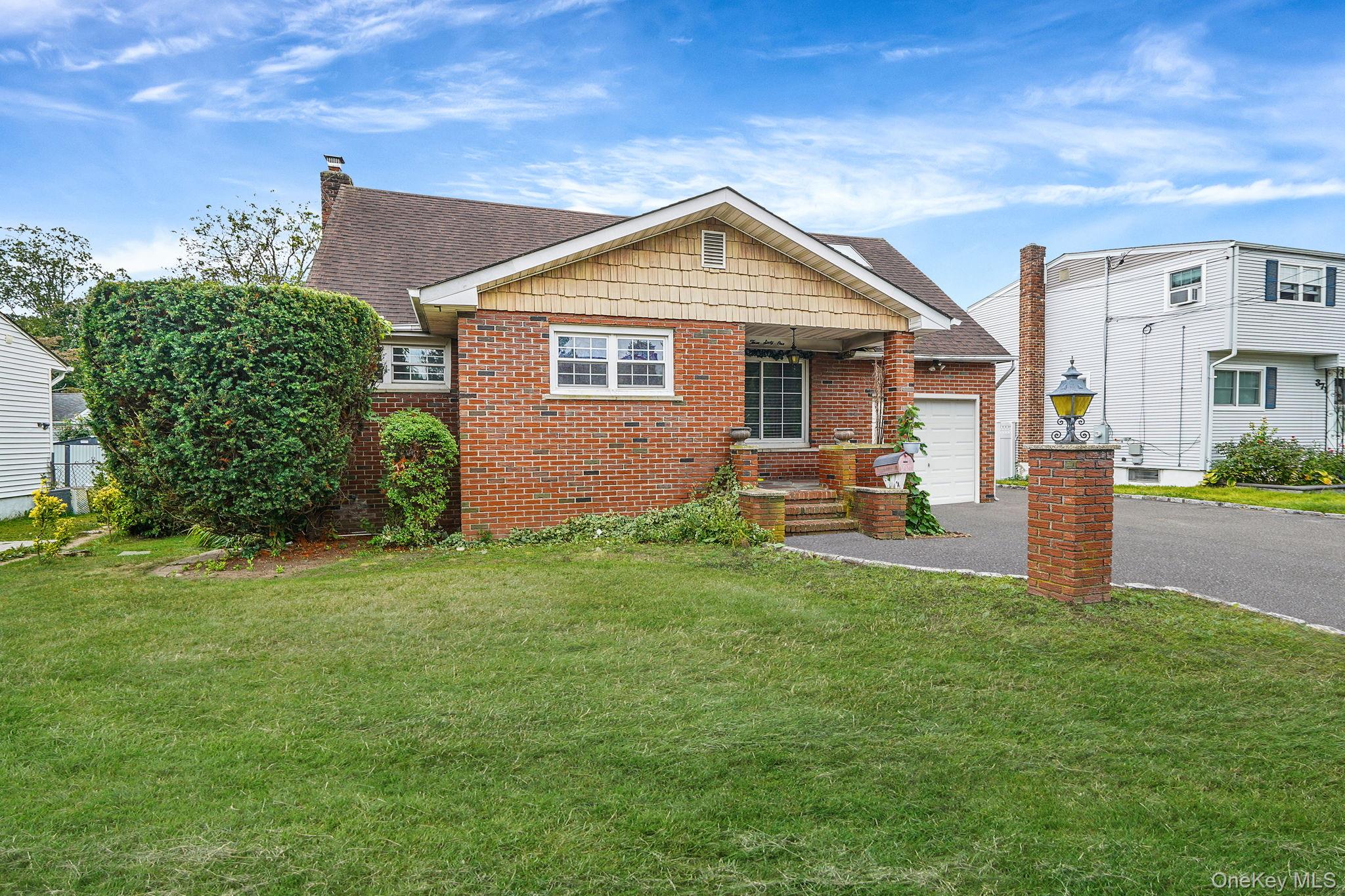 361 35th Street, Lindenhurst, NY 11757