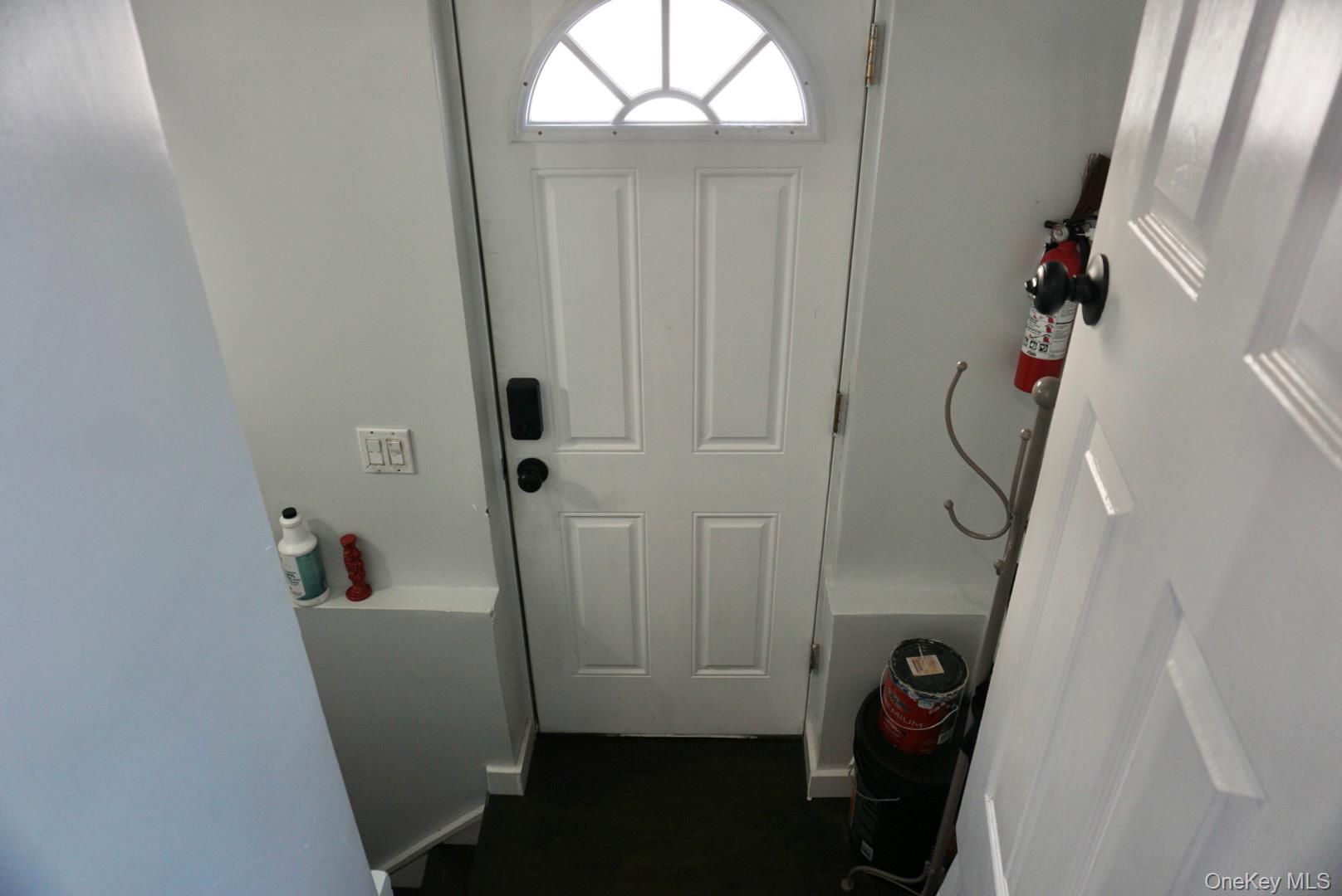 31 Drew Street, Valley Stream, NY 11581