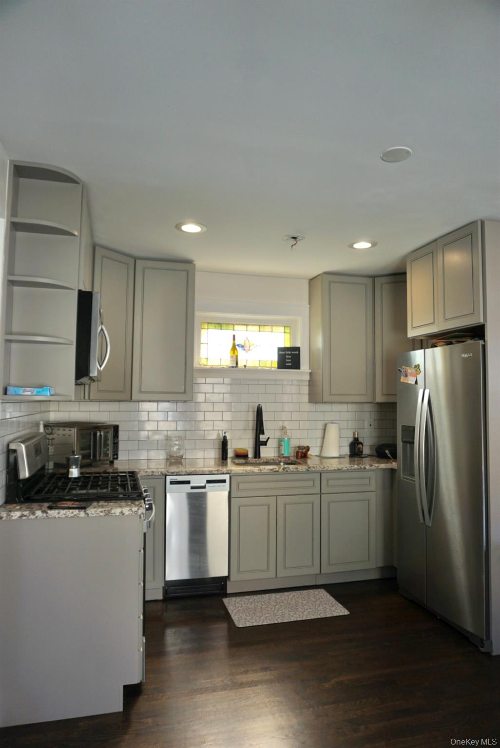 31 Drew Street, Valley Stream, NY 11581