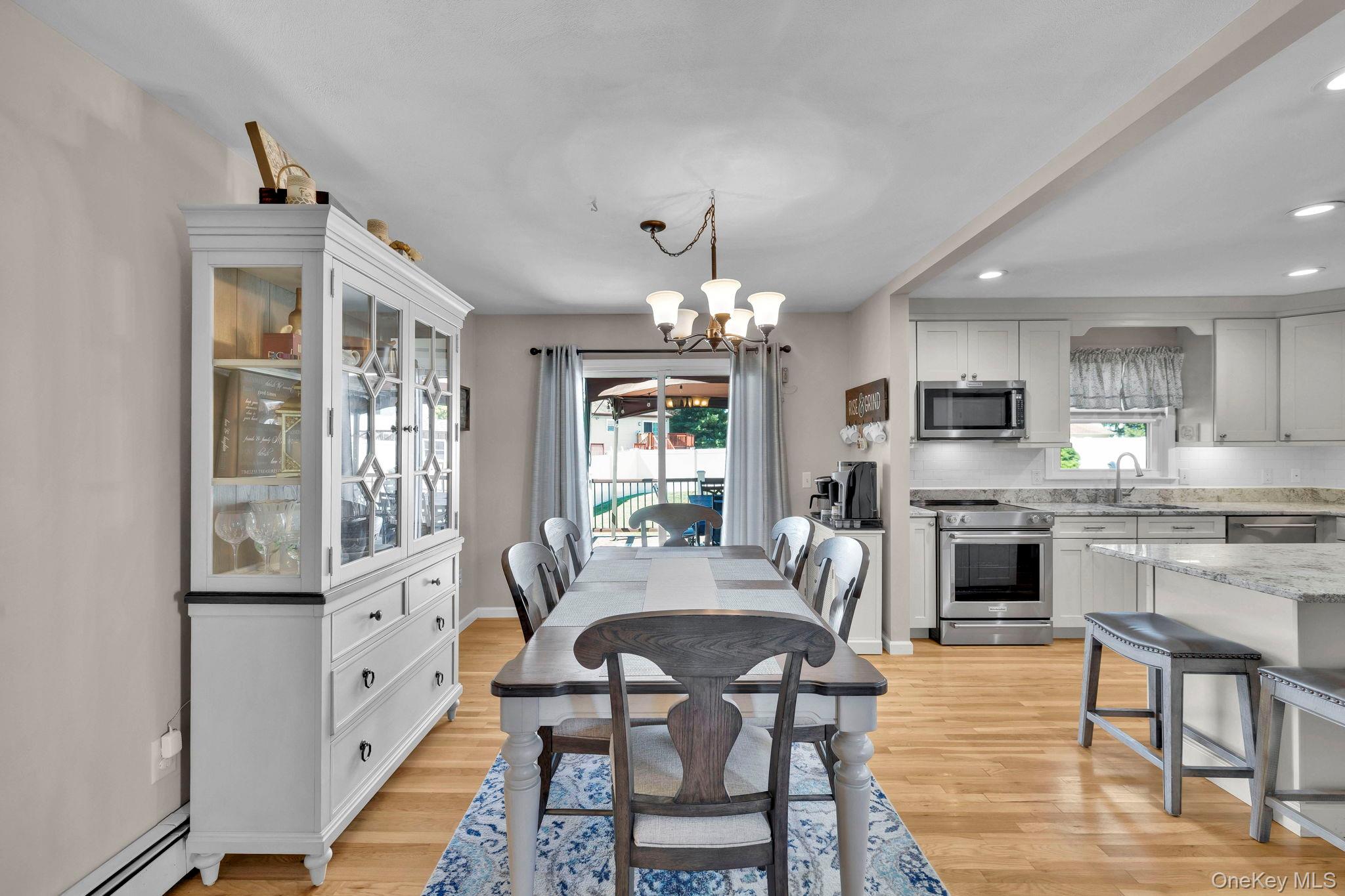 8 Winchester Way, Washingtonville, NY 10992