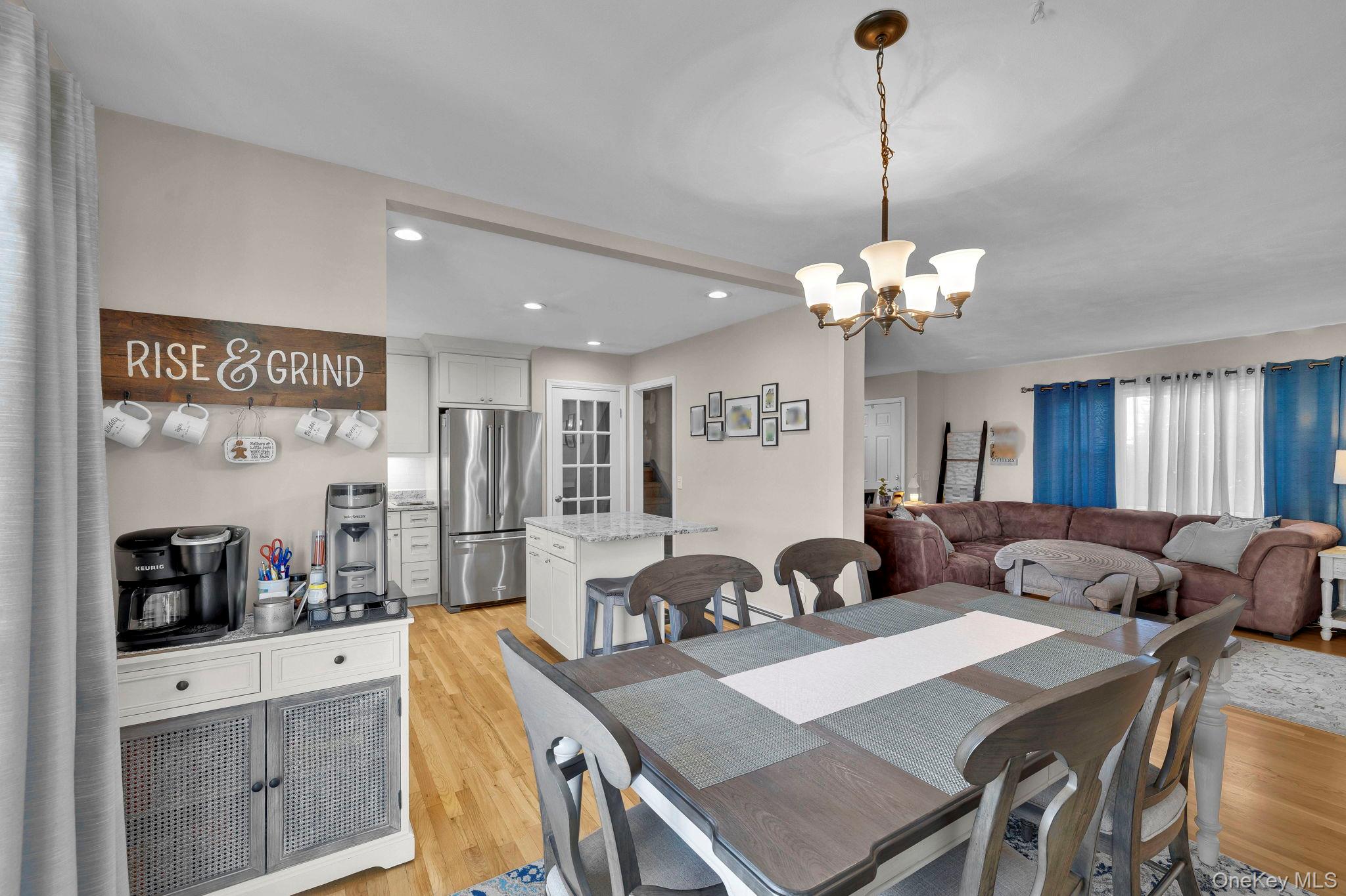 8 Winchester Way, Washingtonville, NY 10992