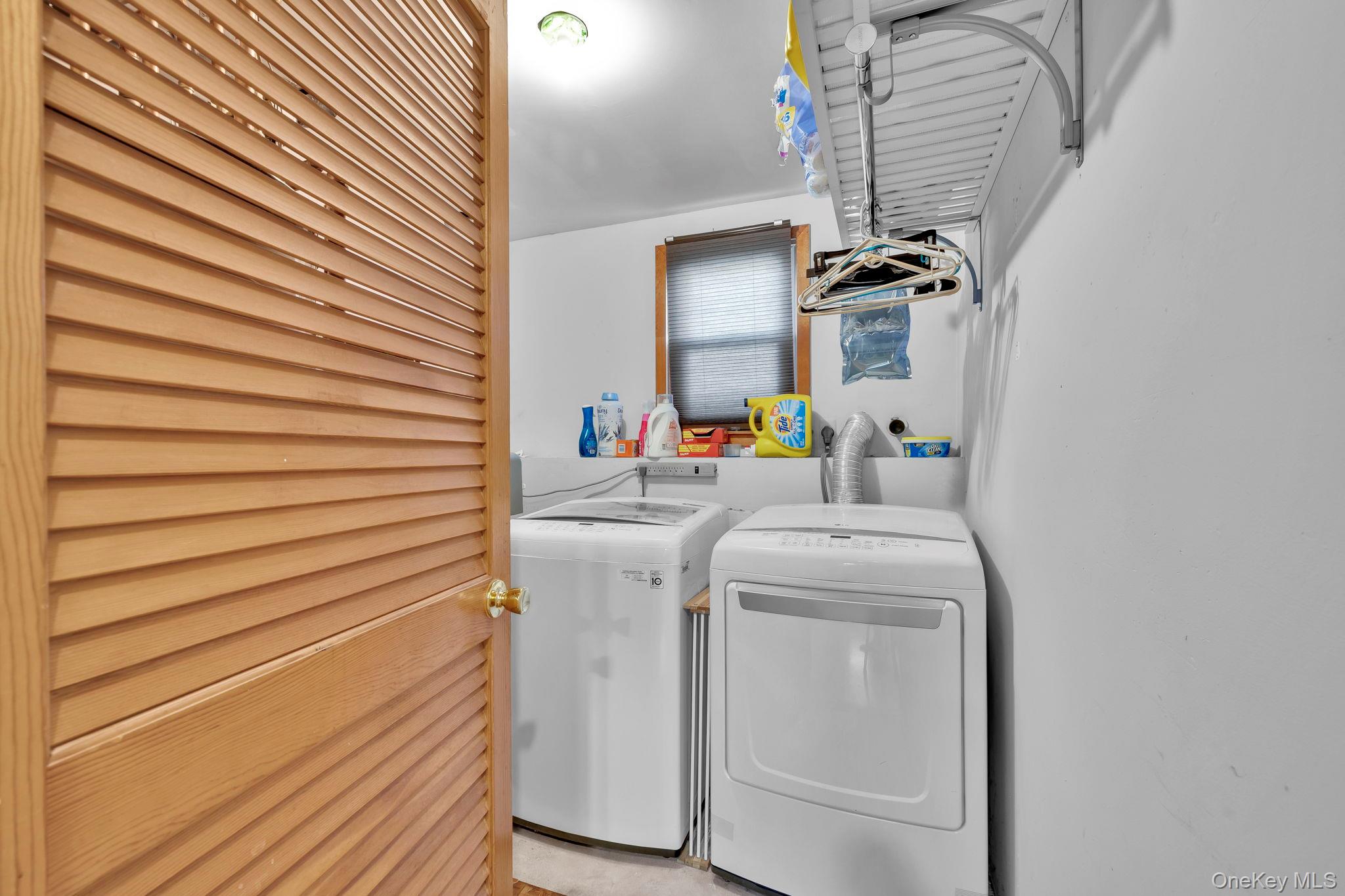 8 Winchester Way, Washingtonville, NY 10992