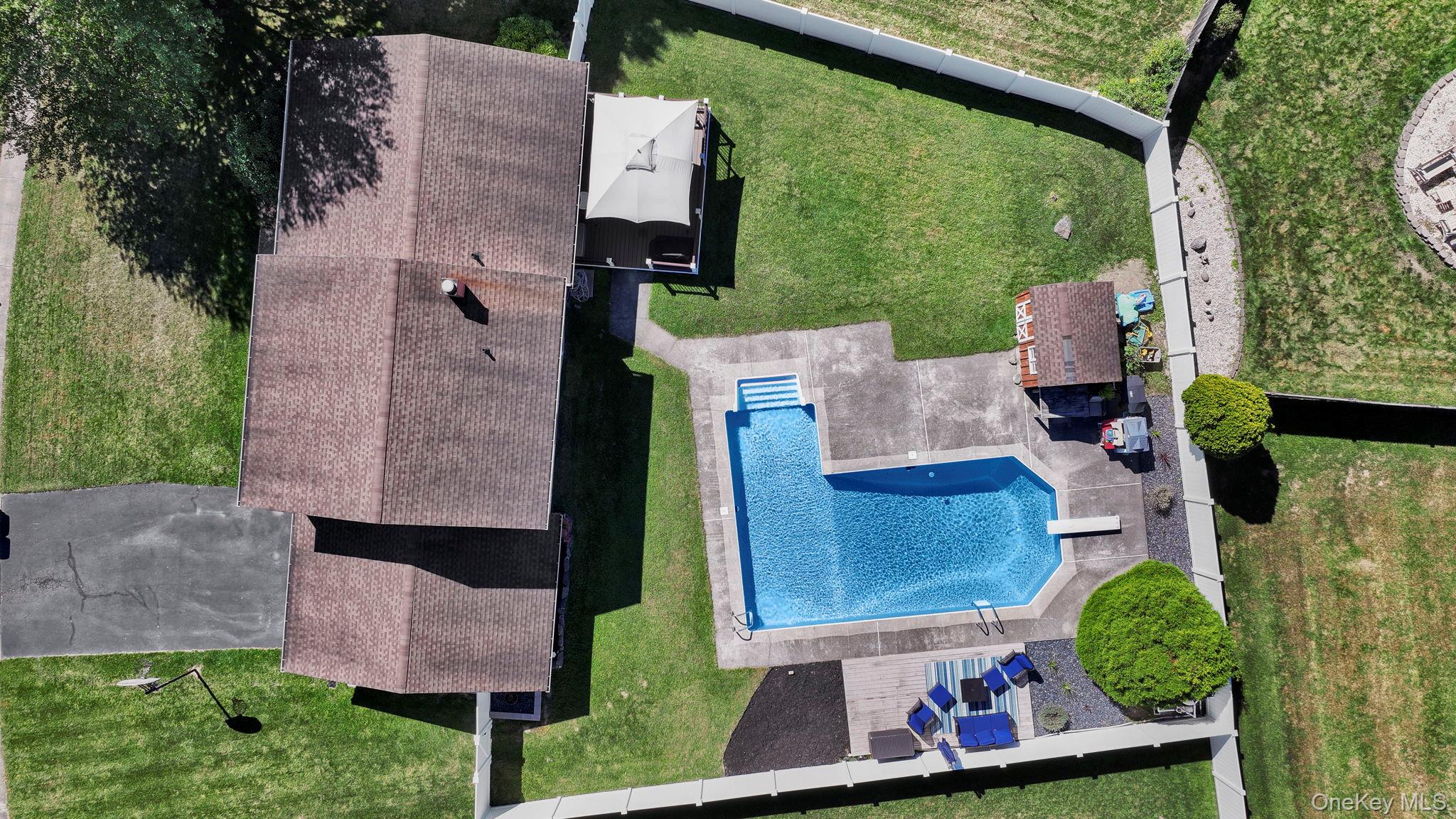 8 Winchester Way, Washingtonville, NY 10992