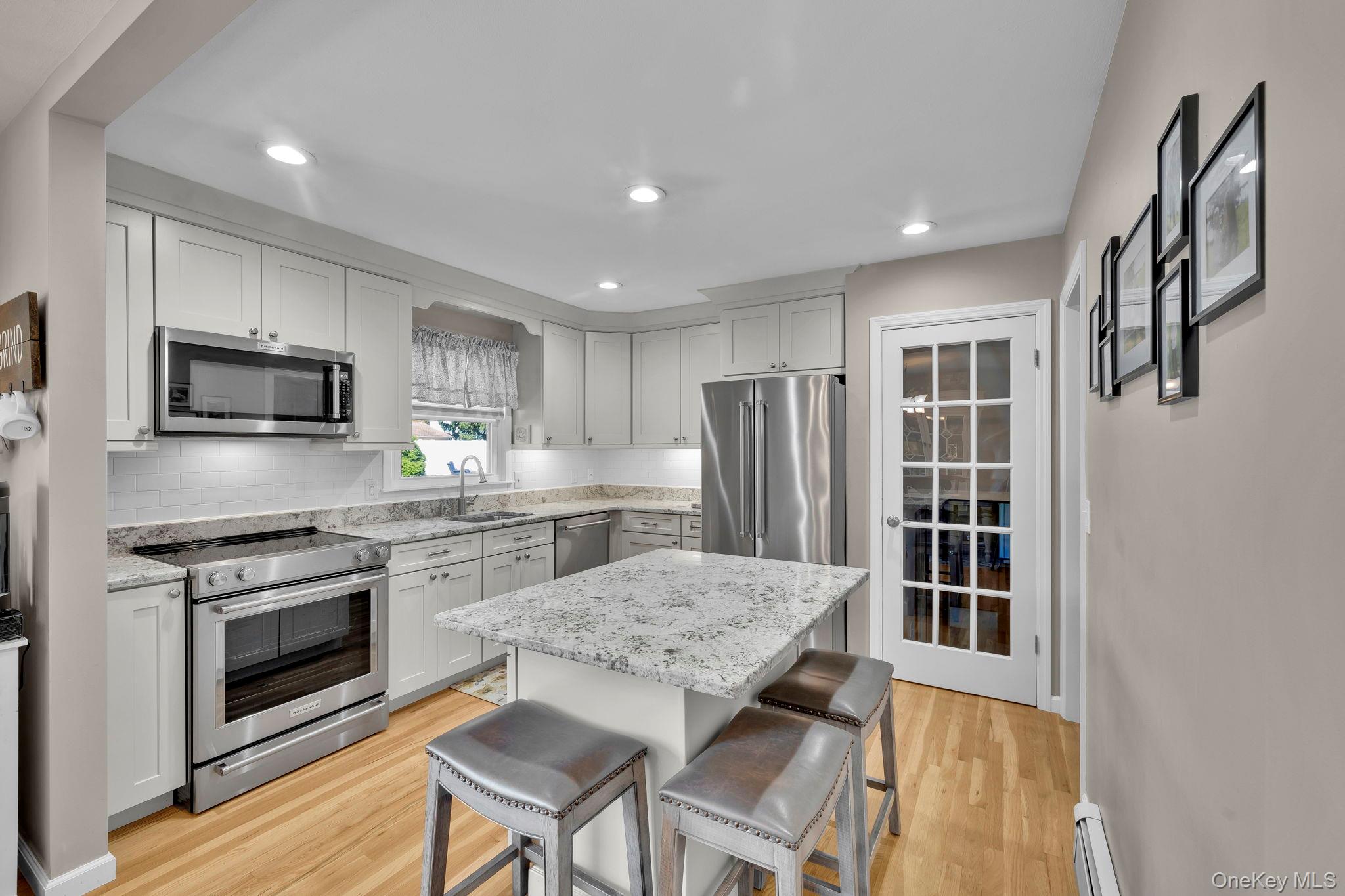 8 Winchester Way, Washingtonville, NY 10992