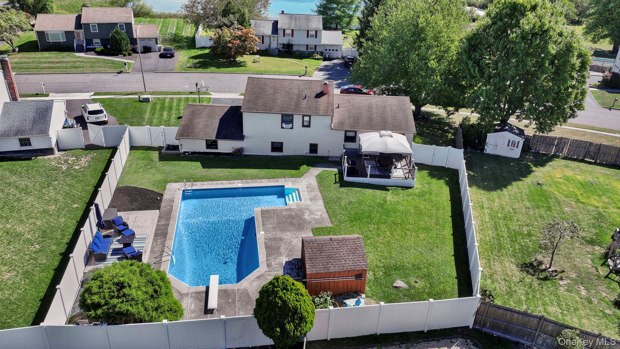 8 Winchester Way, Washingtonville, NY 10992