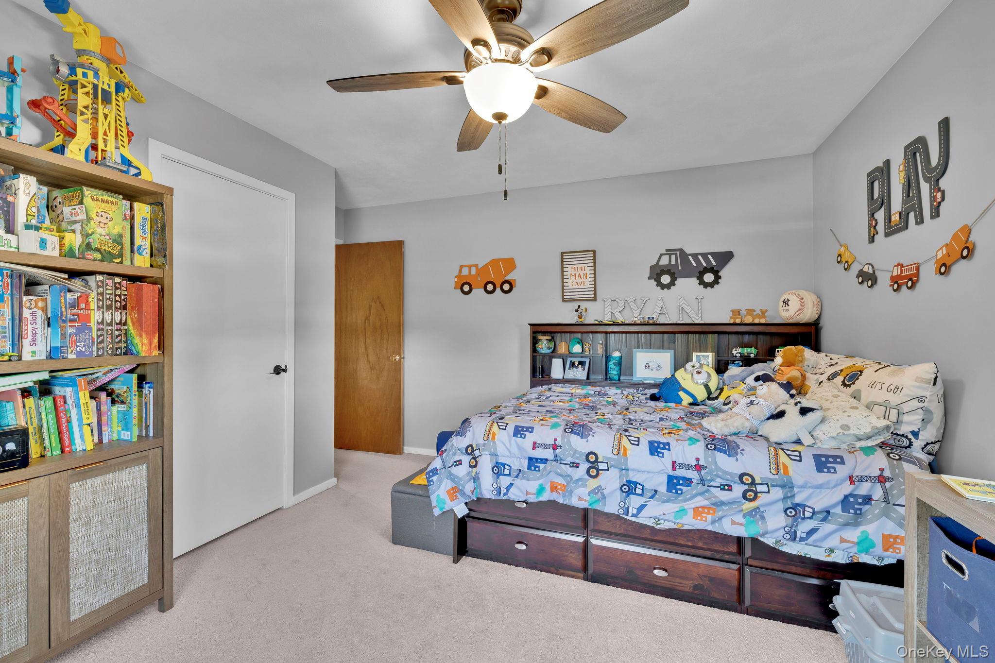 8 Winchester Way, Washingtonville, NY 10992