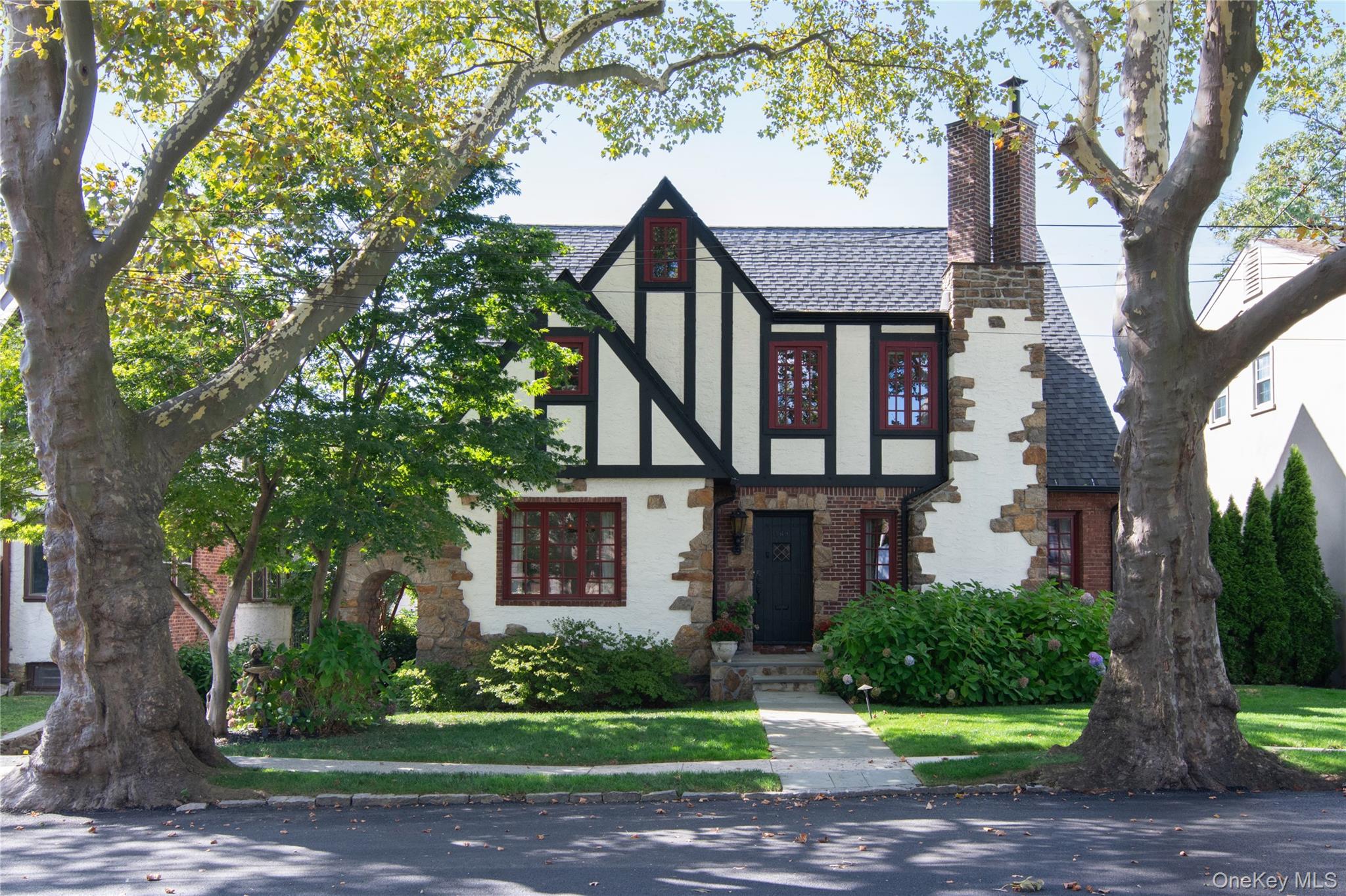 169 Kneeland Avenue, Yonkers, NY 10705