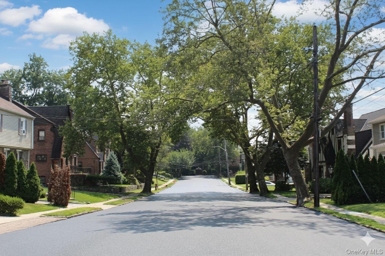 169 Kneeland Avenue, Yonkers, NY 10705