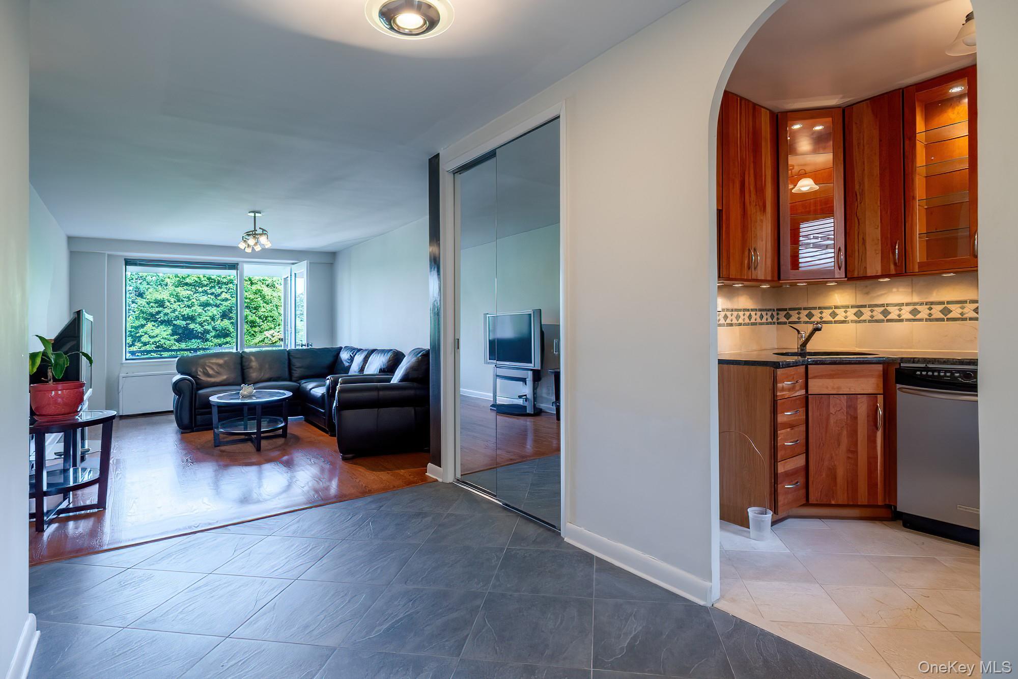 4901 Henry Hudson Parkway # 7B, Bronx, NY 10471