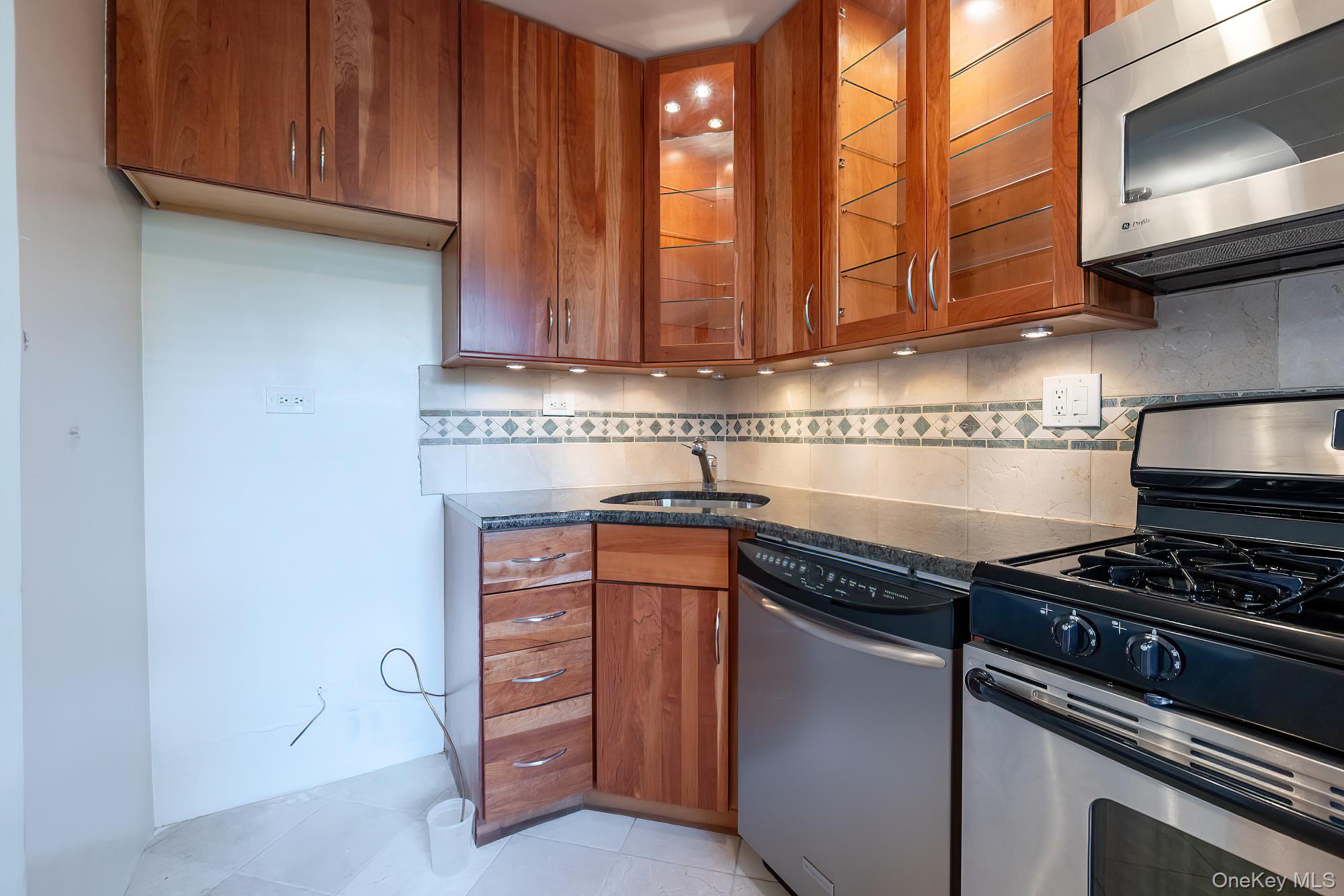 4901 Henry Hudson Parkway # 7B, Bronx, NY 10471