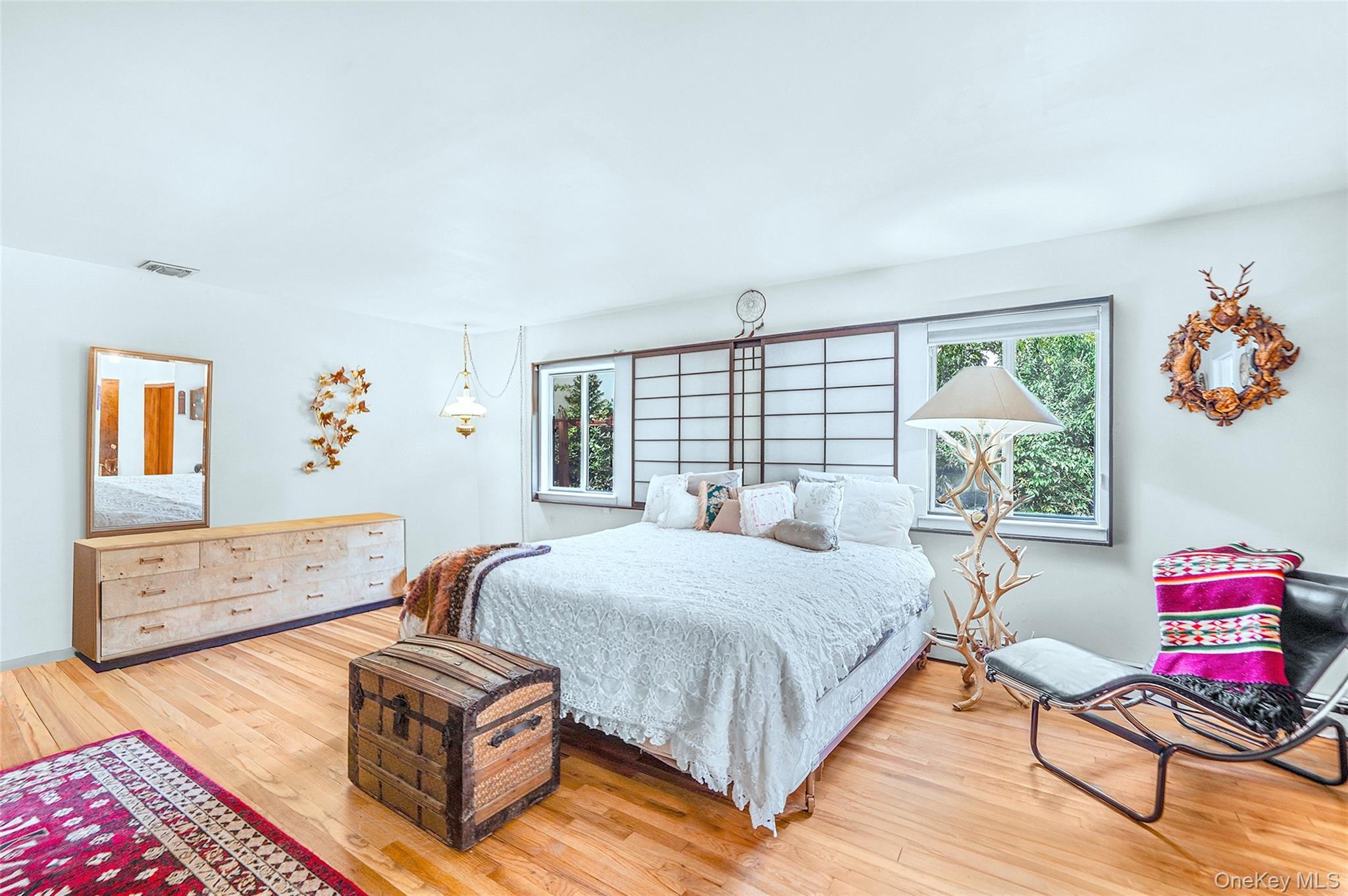 271 Bread And Cheese Hollow Road, Northport, NY 11768