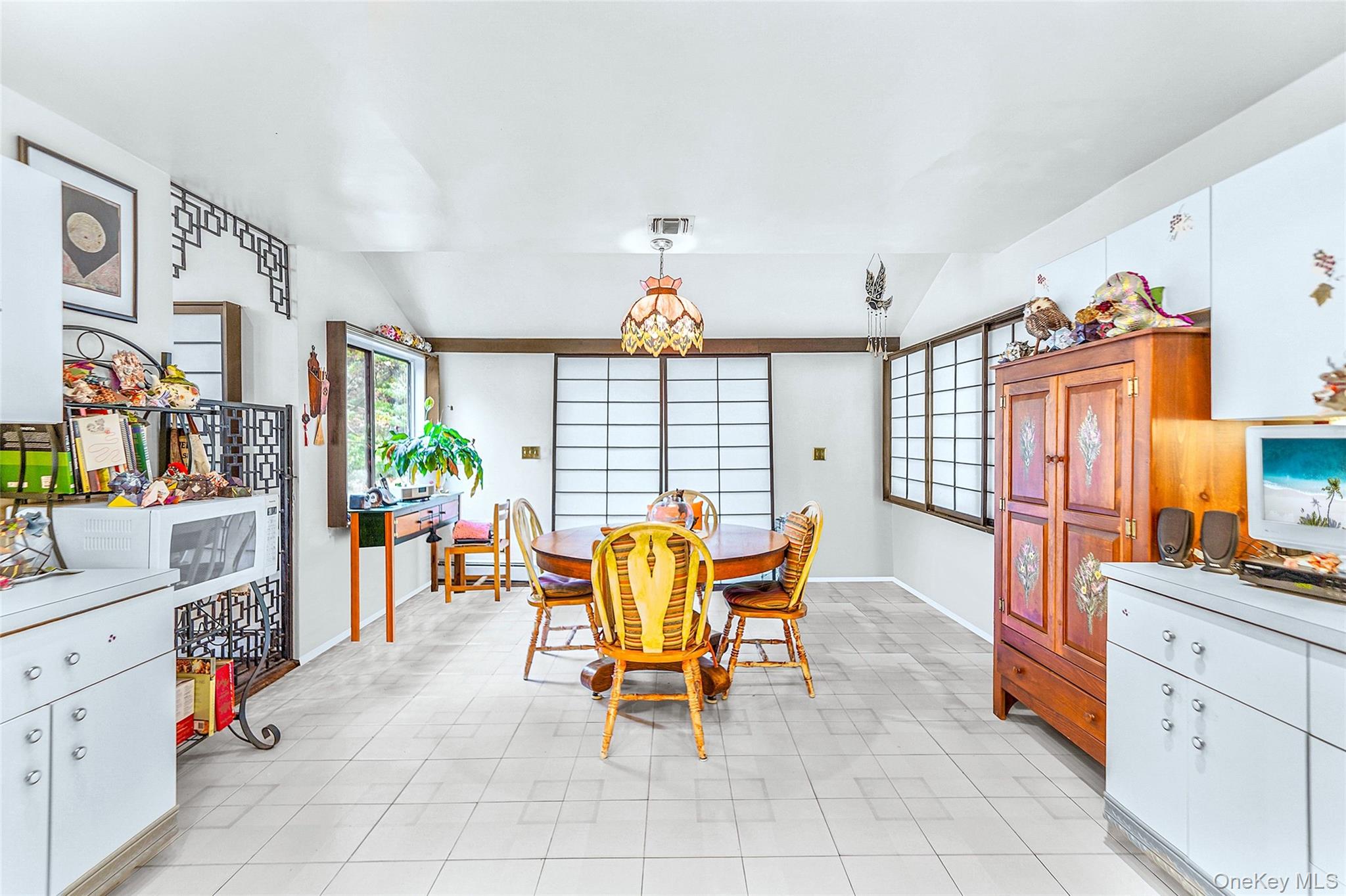 271 Bread And Cheese Hollow Road, Northport, NY 11768