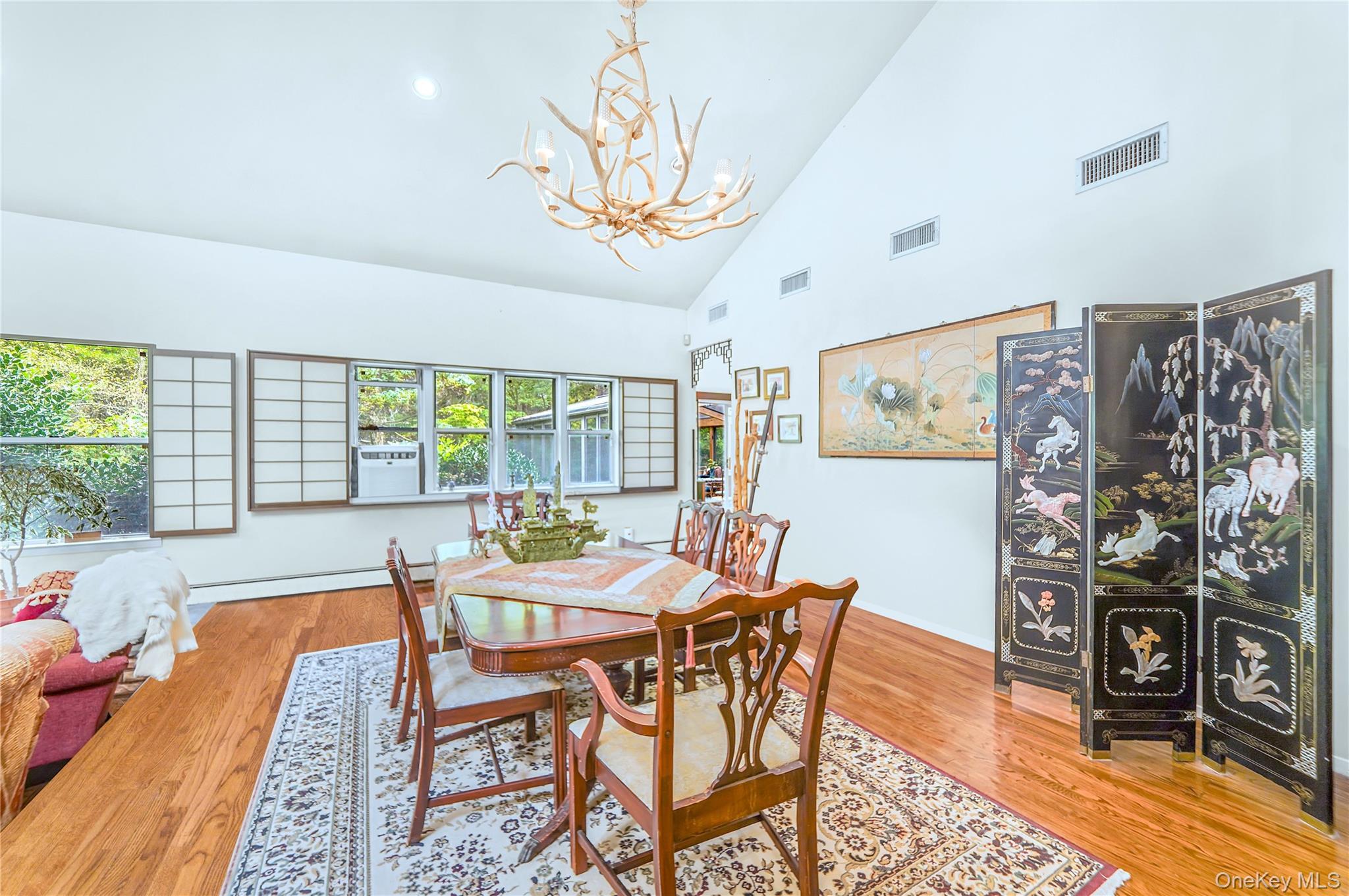 271 Bread And Cheese Hollow Road, Northport, NY 11768