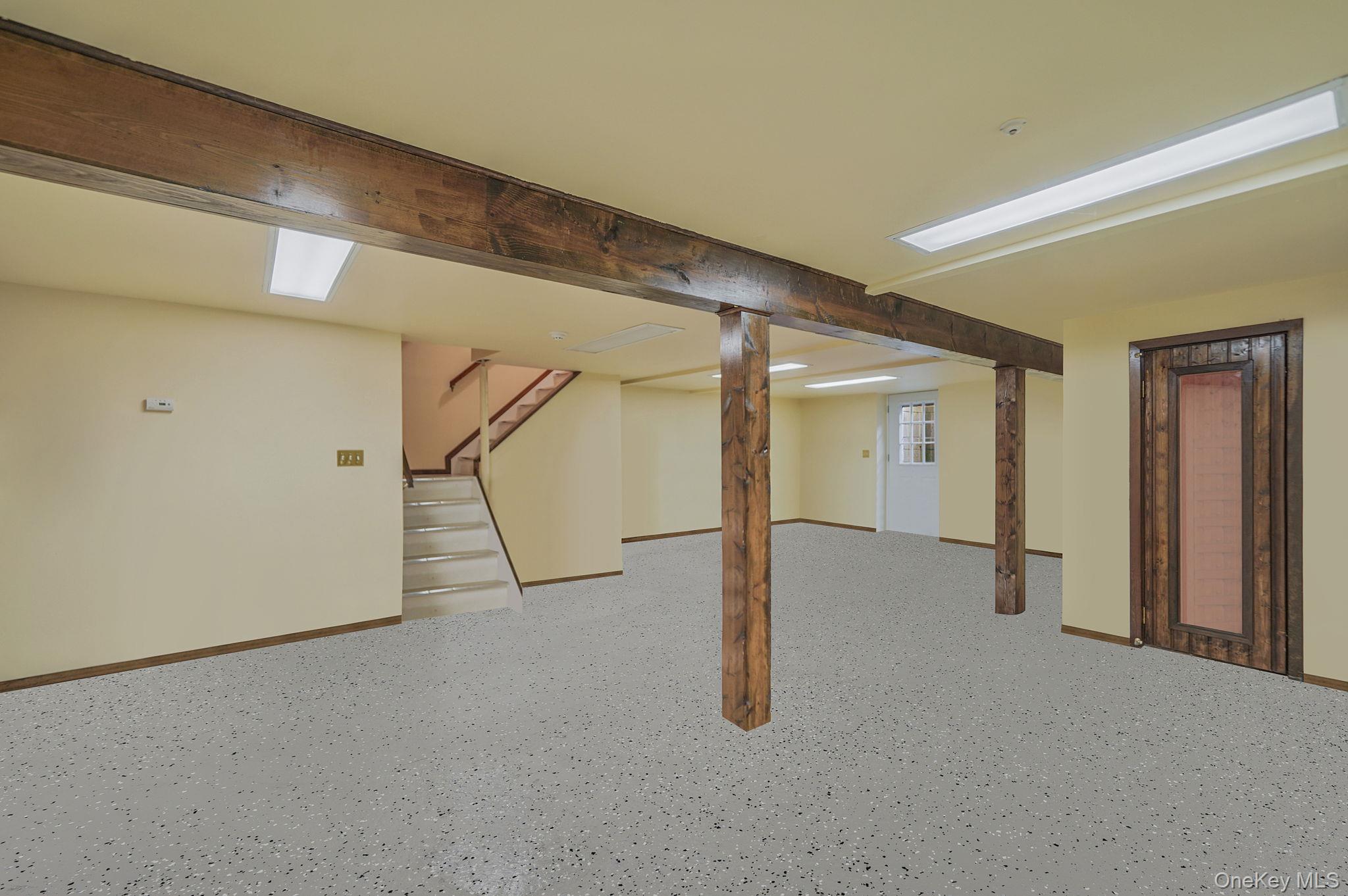 271 Bread And Cheese Hollow Road, Northport, NY 11768