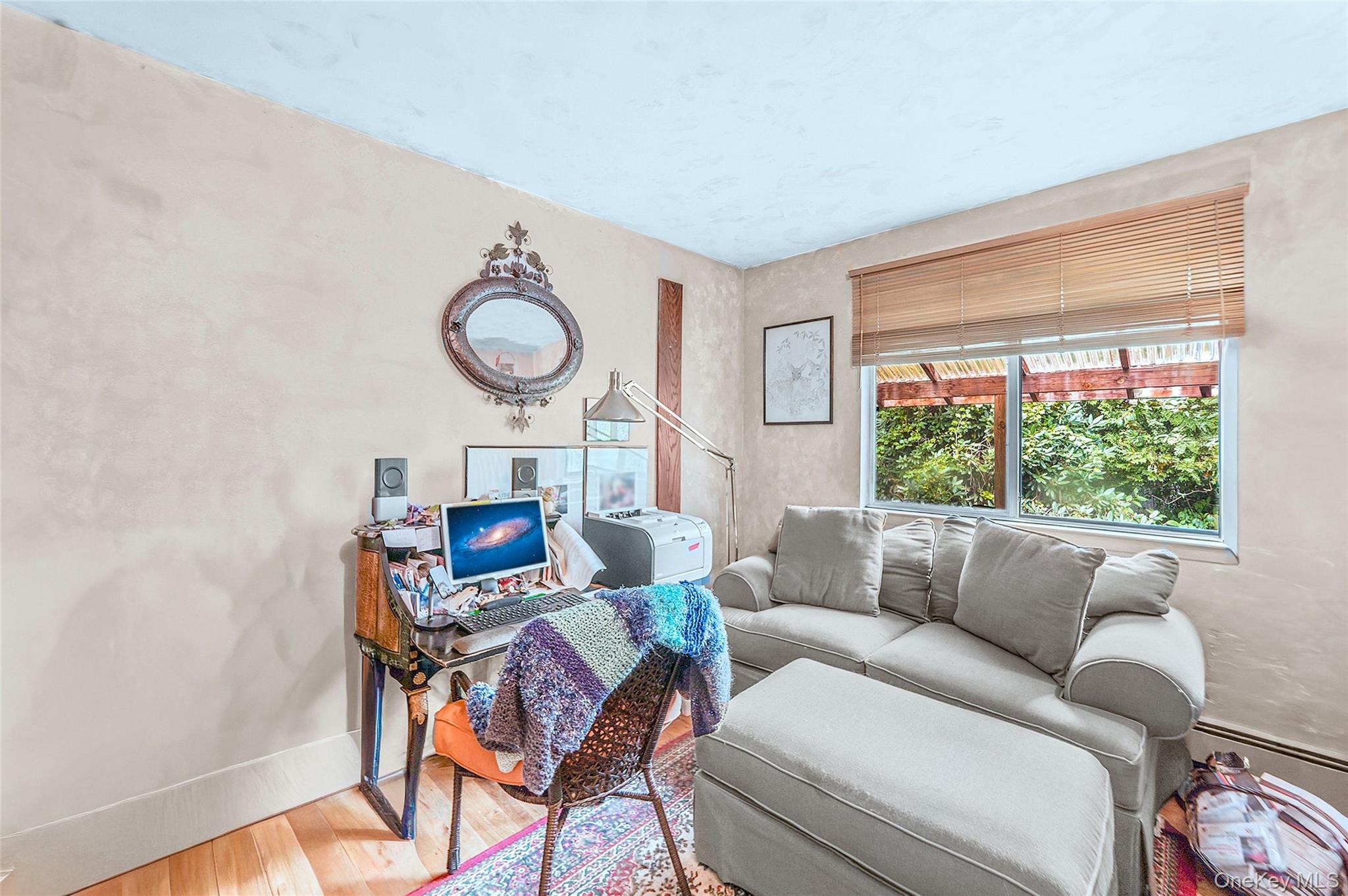 271 Bread And Cheese Hollow Road, Northport, NY 11768