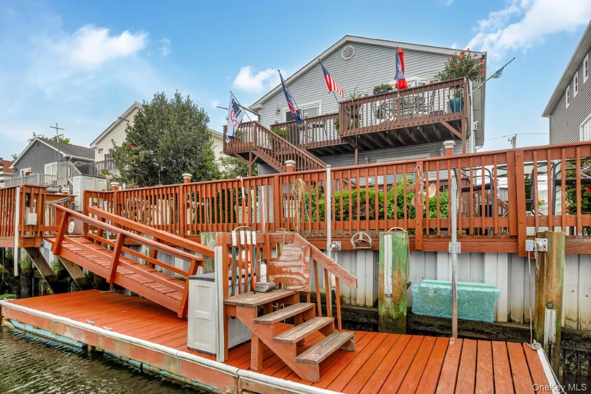 193 Sportsmans Avenue, Freeport, NY 11520