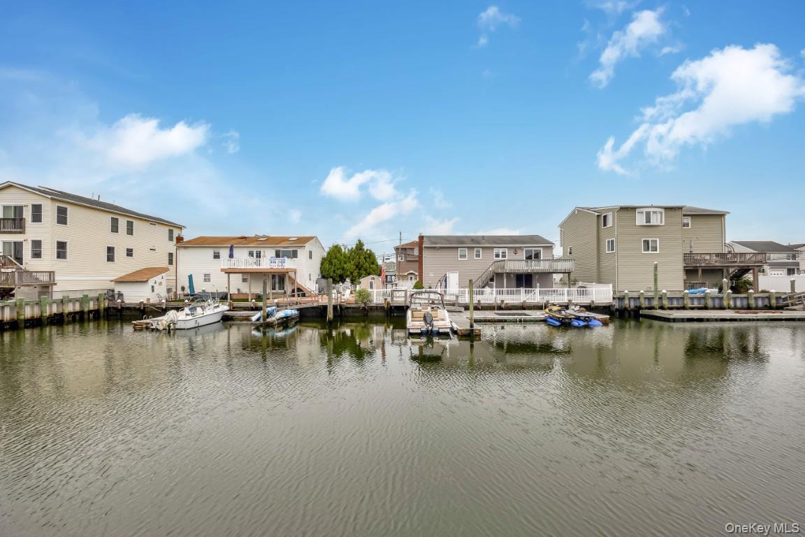 193 Sportsmans Avenue, Freeport, NY 11520