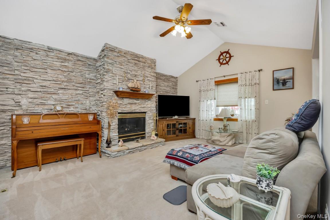 193 Sportsmans Avenue, Freeport, NY 11520