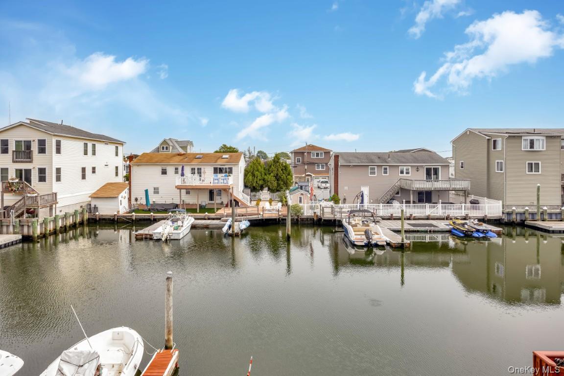 193 Sportsmans Avenue, Freeport, NY 11520