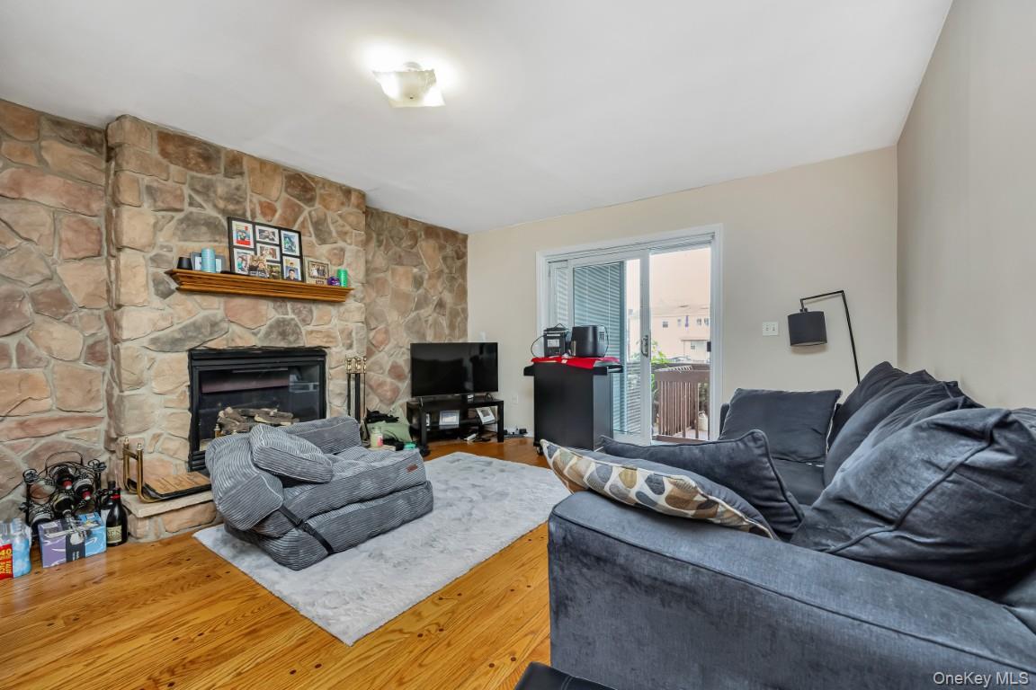 193 Sportsmans Avenue, Freeport, NY 11520