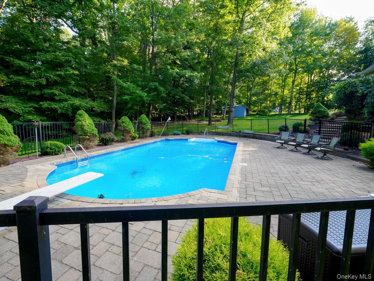 16 Avalon Court, Hopewell Junction, NY 12533