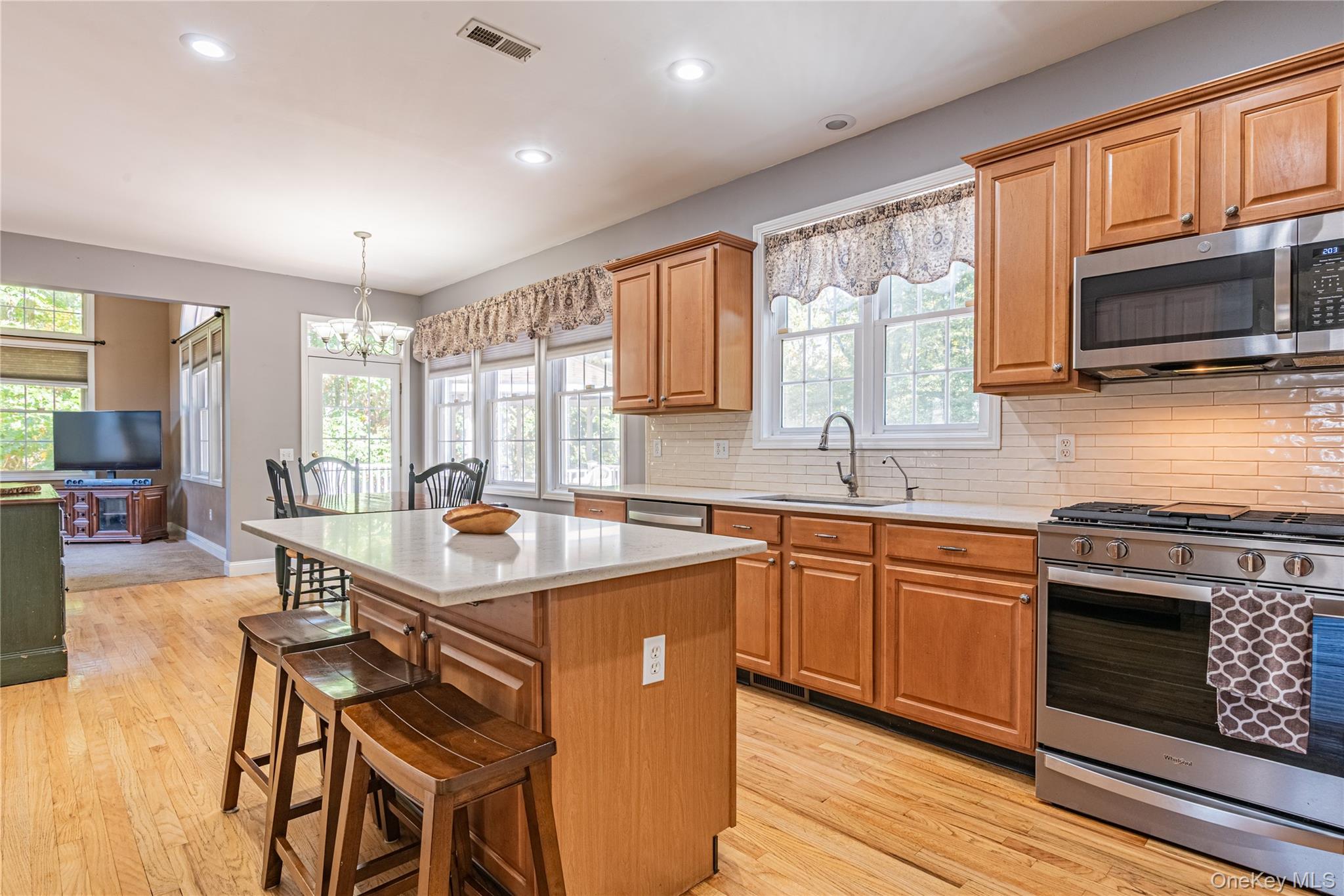 16 Avalon Court, Hopewell Junction, NY 12533