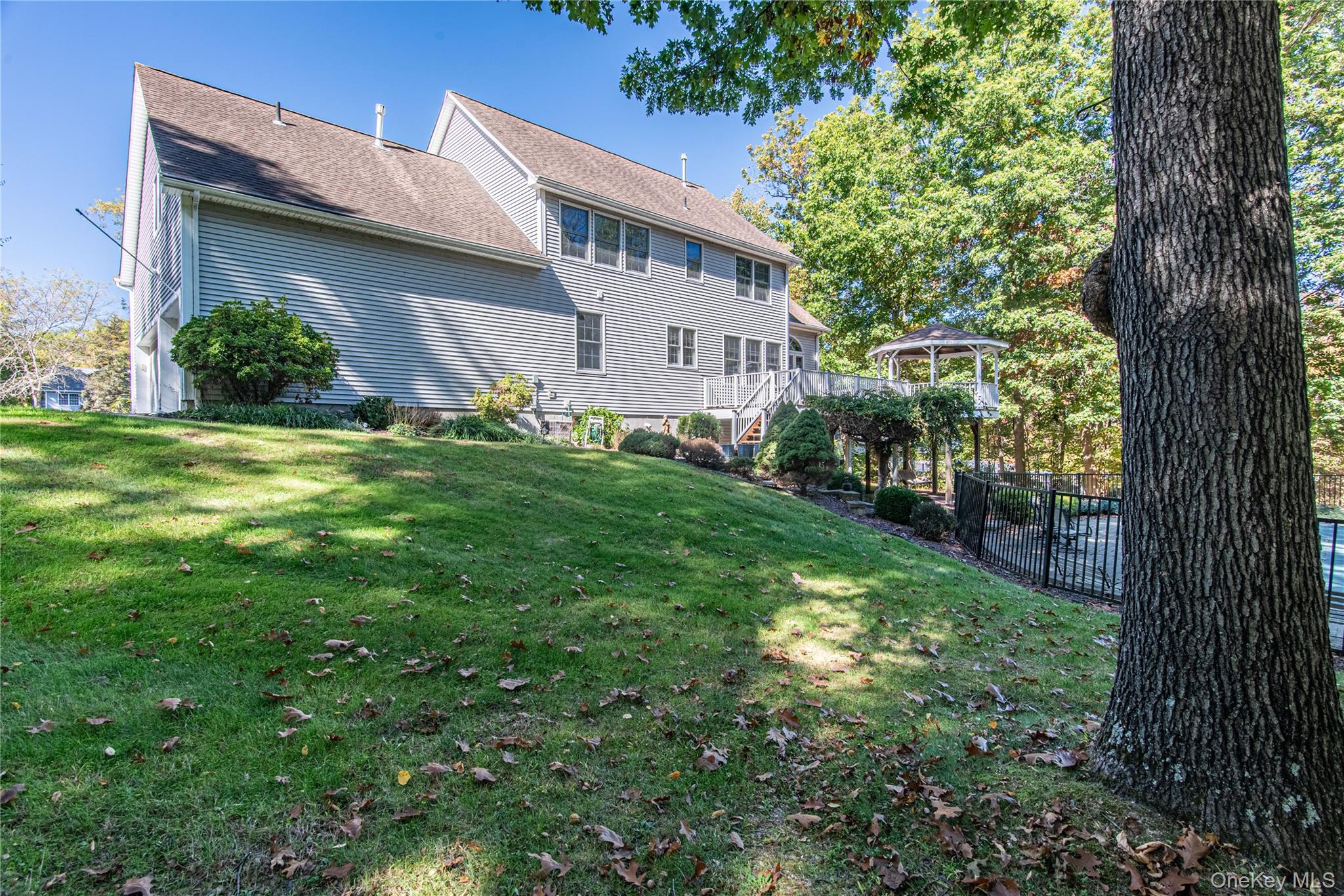 16 Avalon Court, Hopewell Junction, NY 12533