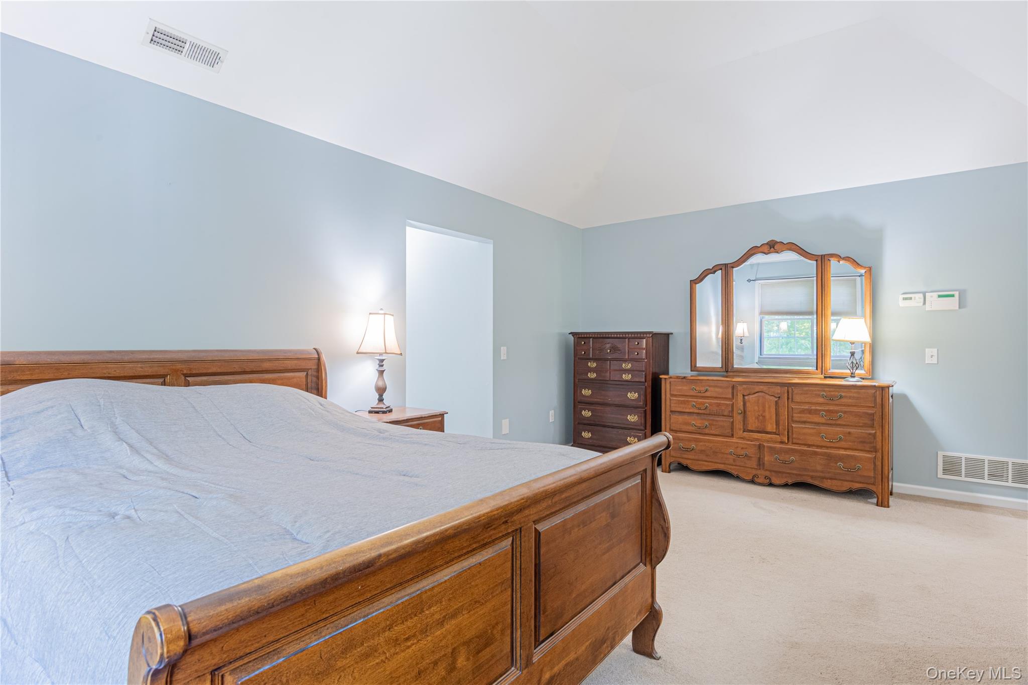 16 Avalon Court, Hopewell Junction, NY 12533