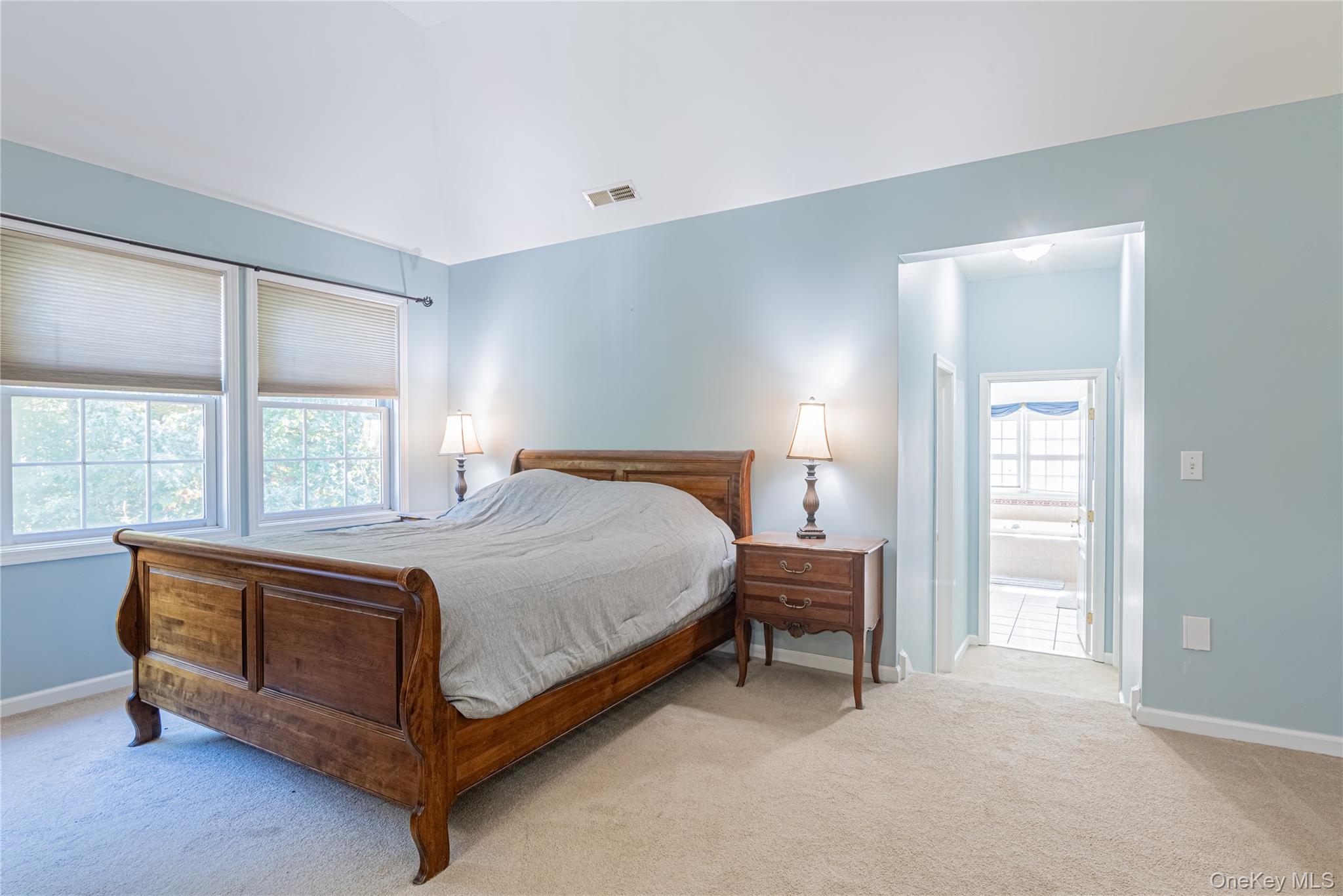 16 Avalon Court, Hopewell Junction, NY 12533