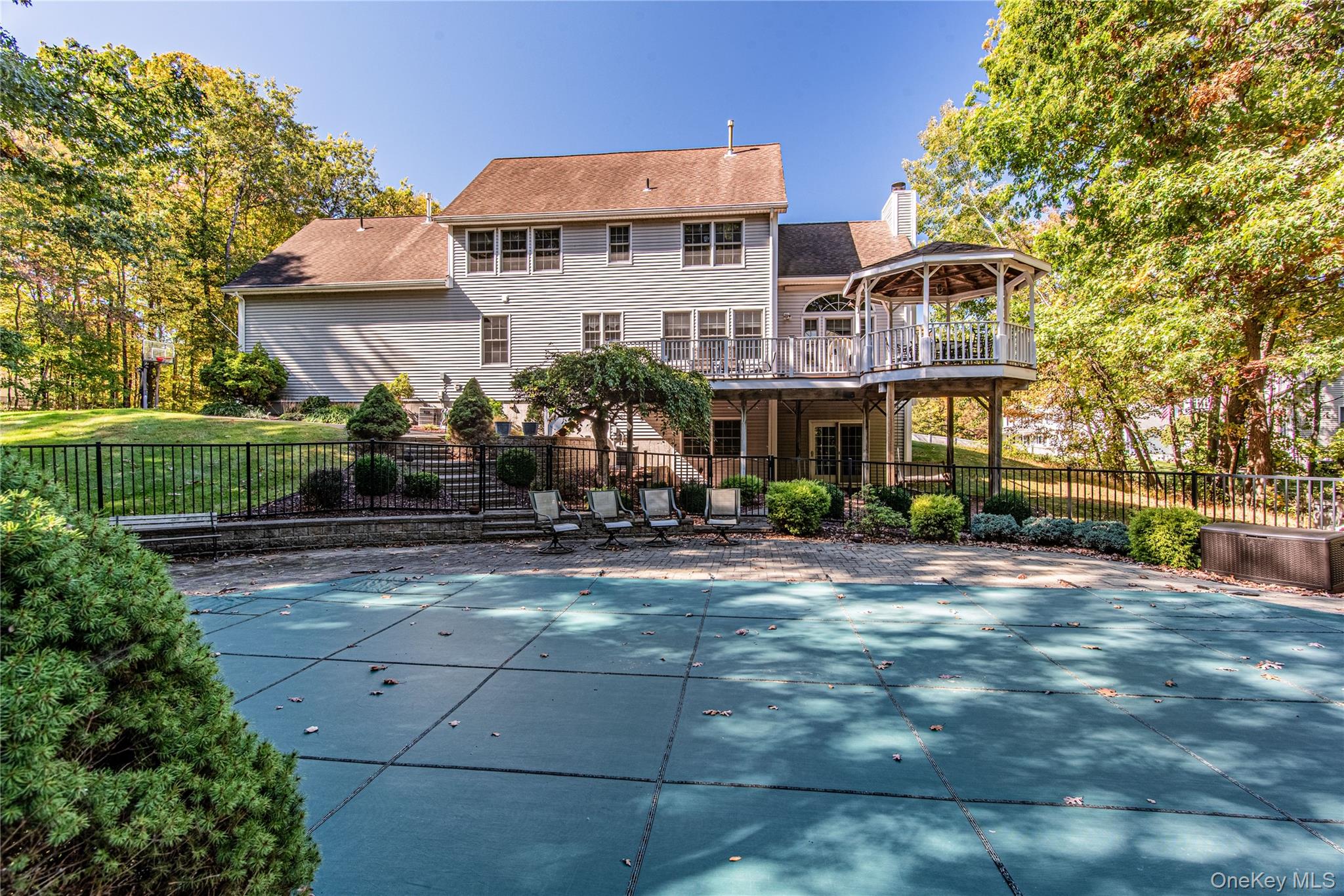 16 Avalon Court, Hopewell Junction, NY 12533