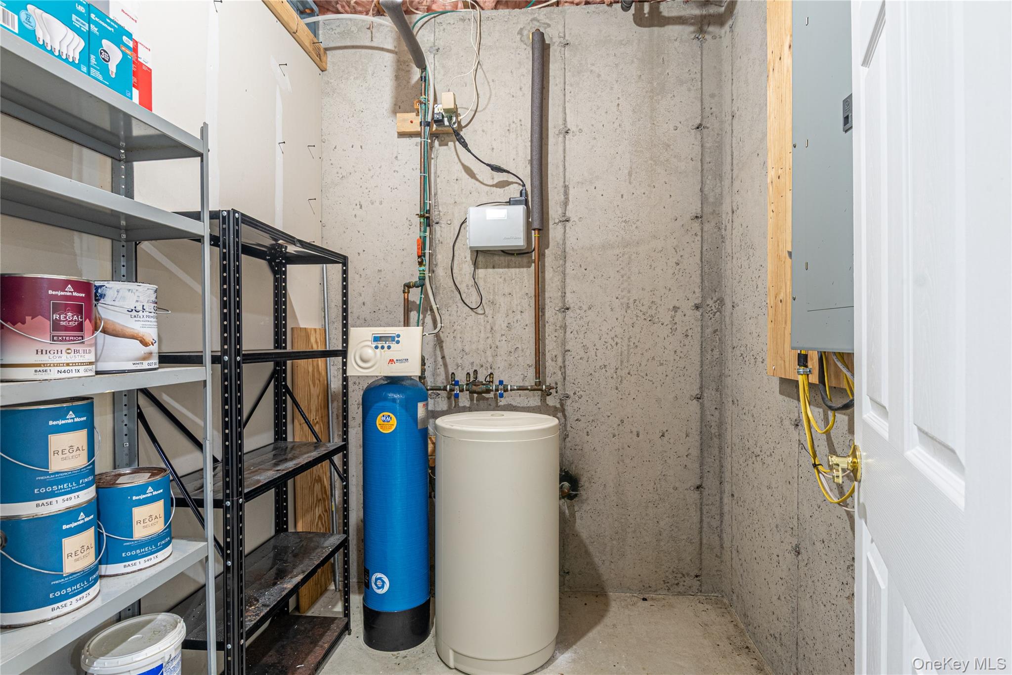 16 Avalon Court, Hopewell Junction, NY 12533