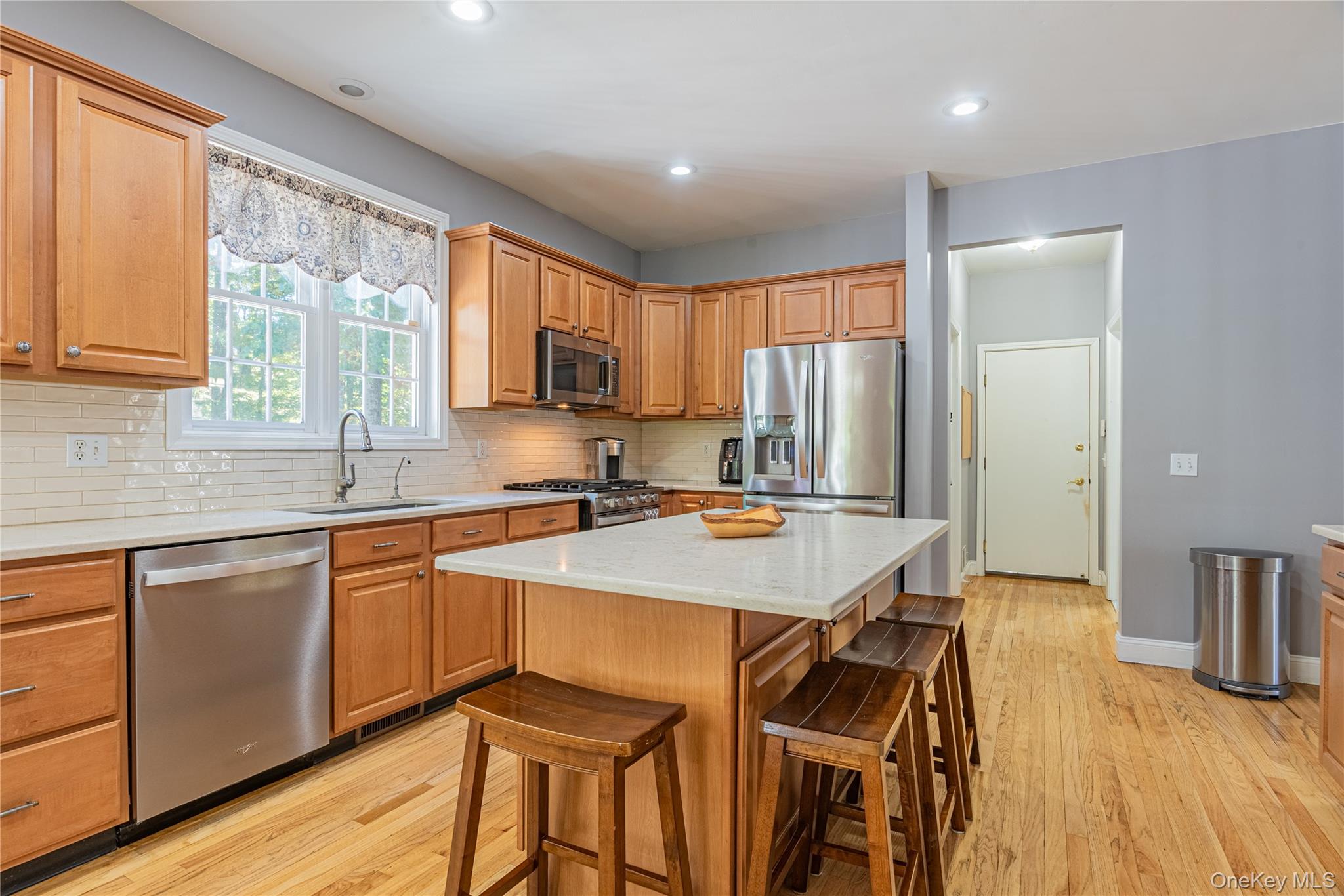 16 Avalon Court, Hopewell Junction, NY 12533