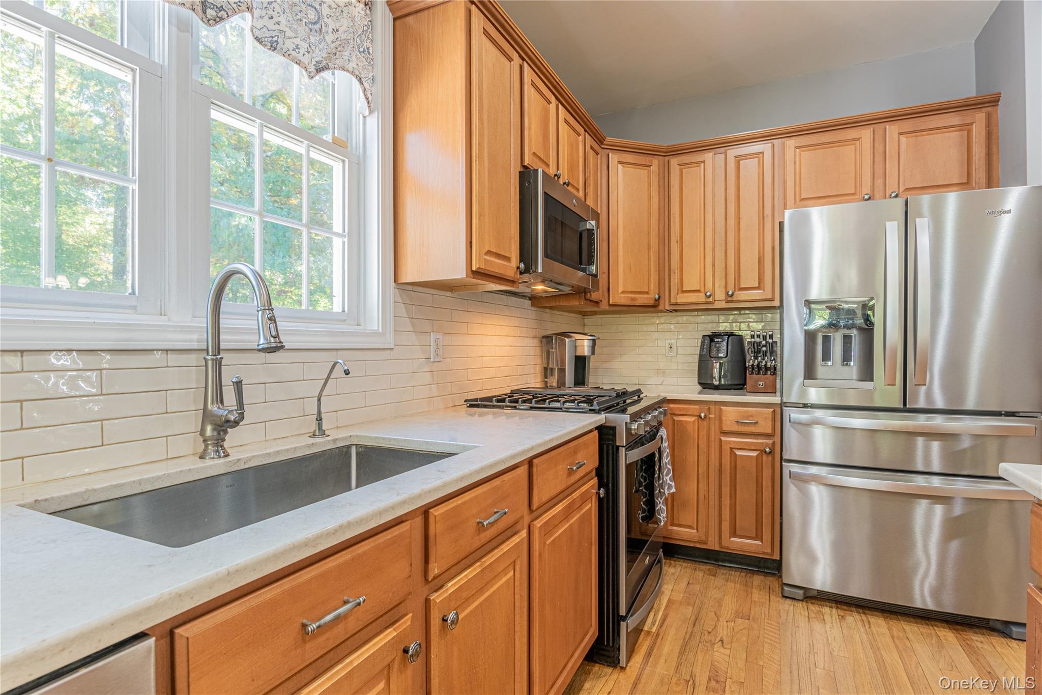 16 Avalon Court, Hopewell Junction, NY 12533