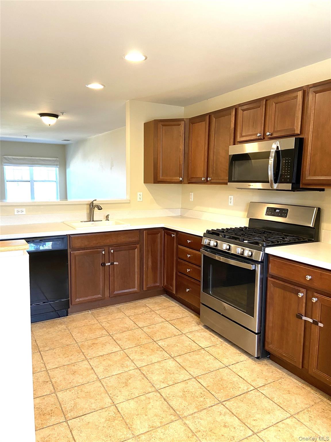 421 Northview Court # 421, Peekskill, NY 10566