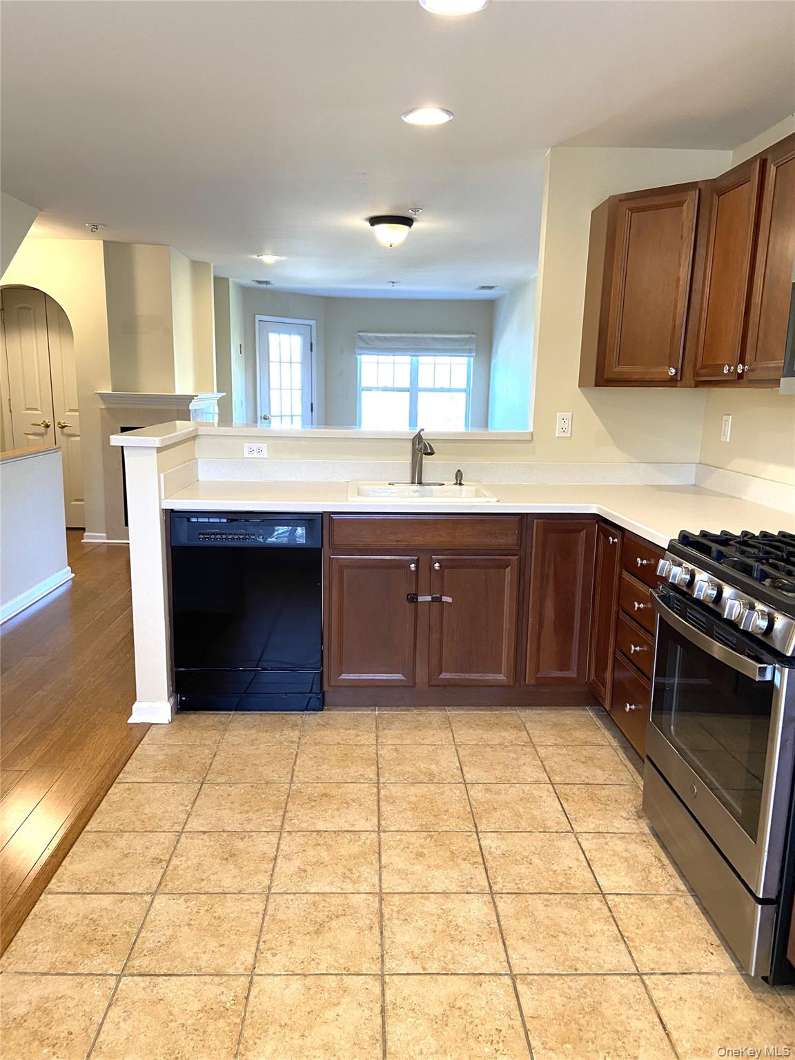 421 Northview Court # 421, Peekskill, NY 10566