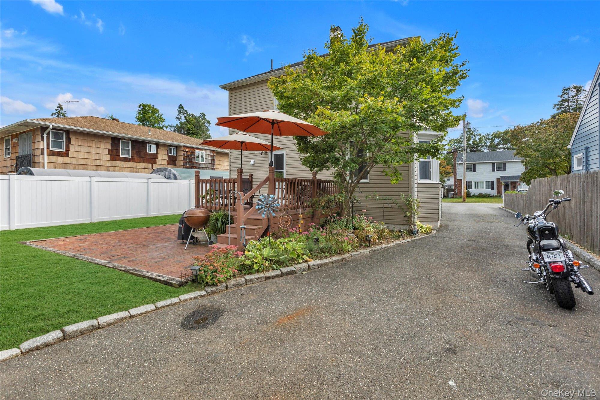 23 E 24th Street, Huntington Station, NY 11746